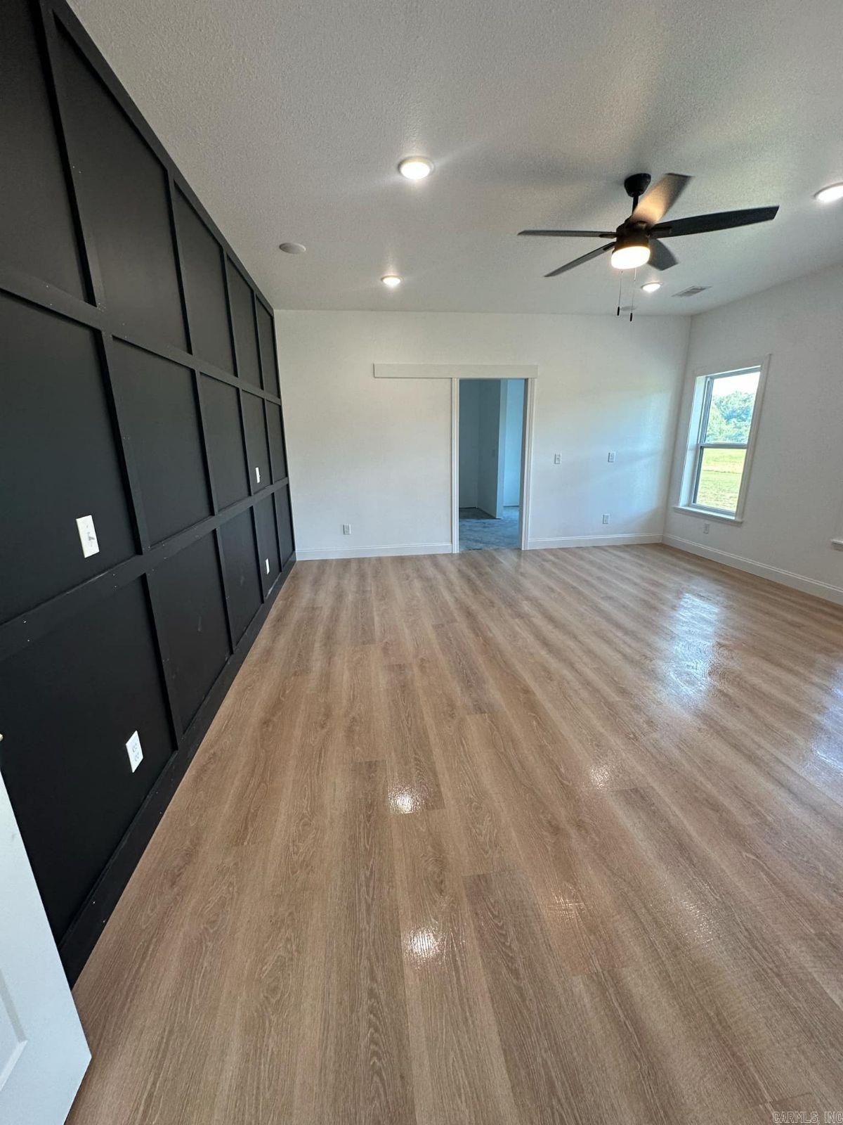 1656  Airport  Mountain View, AR