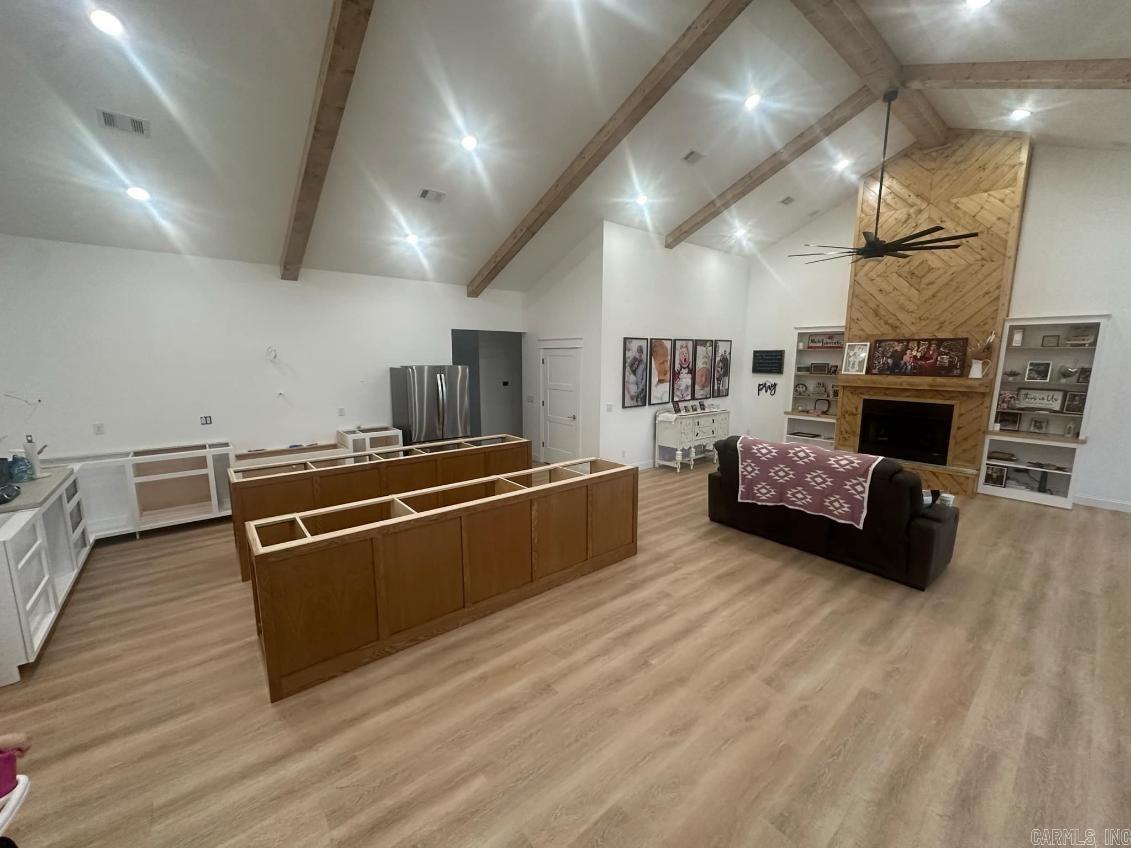 1656  Airport  Mountain View, AR