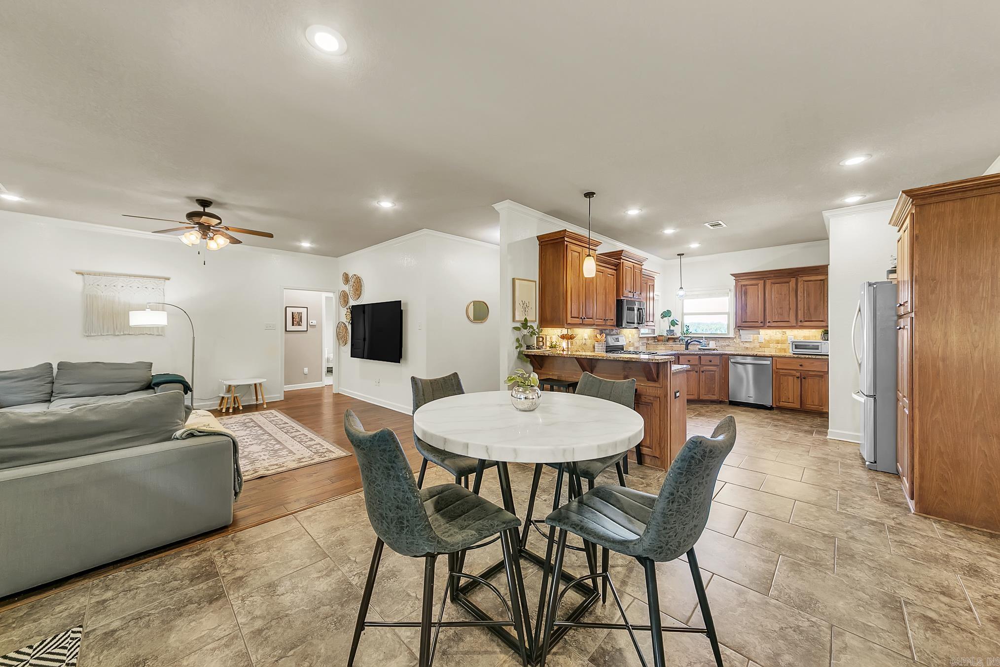 755  Mango  Austin, AR