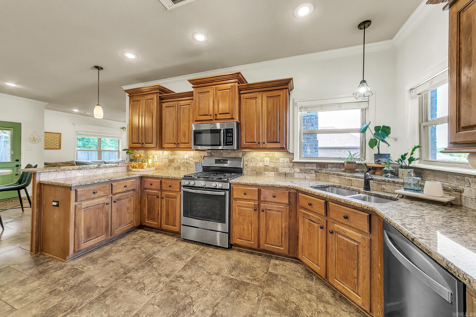 755  Mango  Austin, AR
