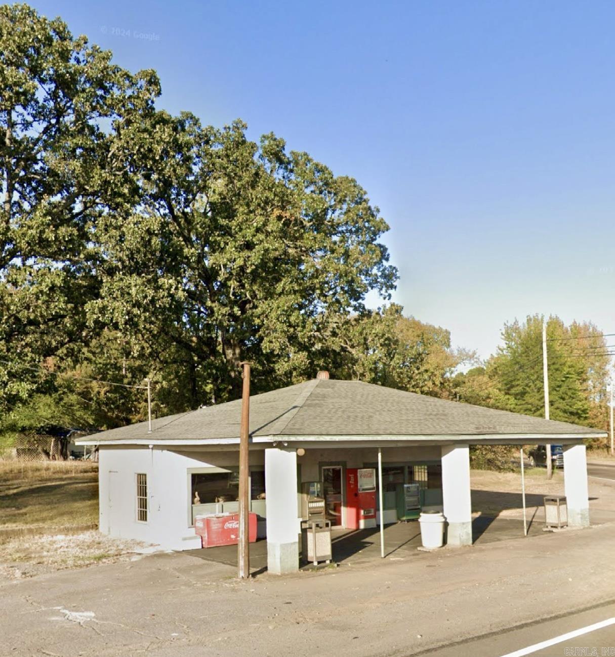 1051 E Main  Clarksville, AR
