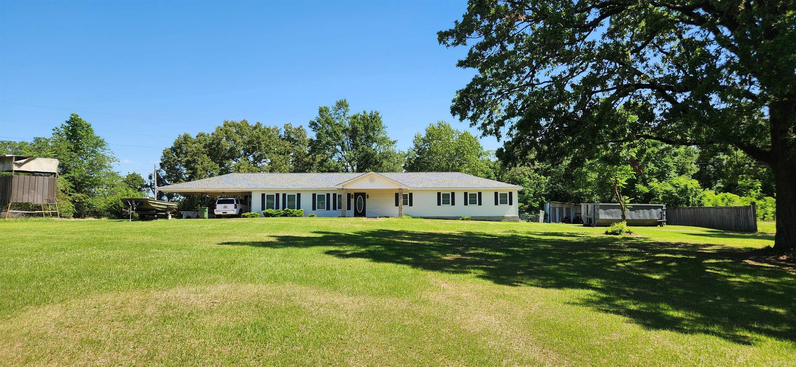 141  Abrams  Star City, AR