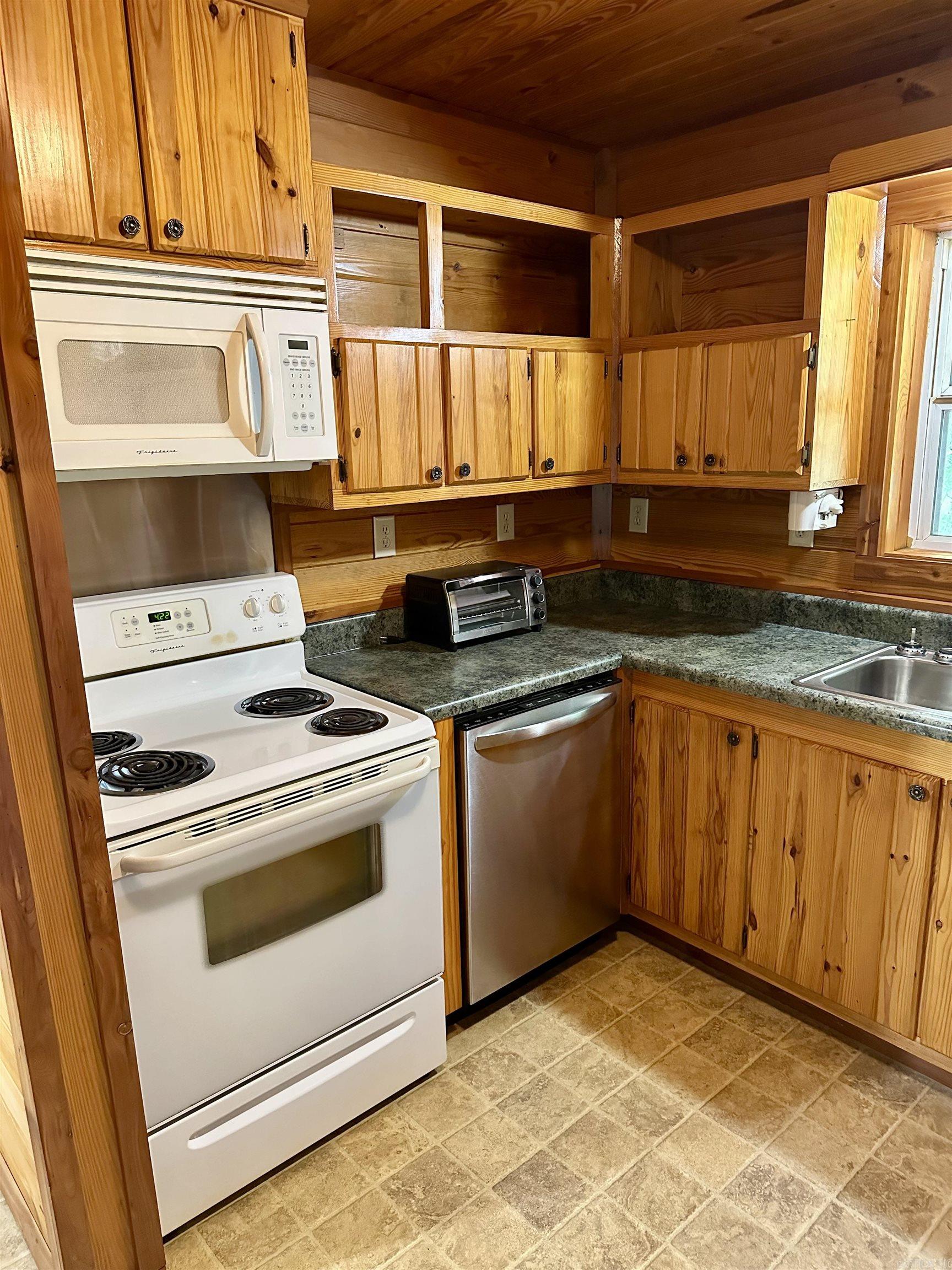 540  Polk rd 78  Mena, AR