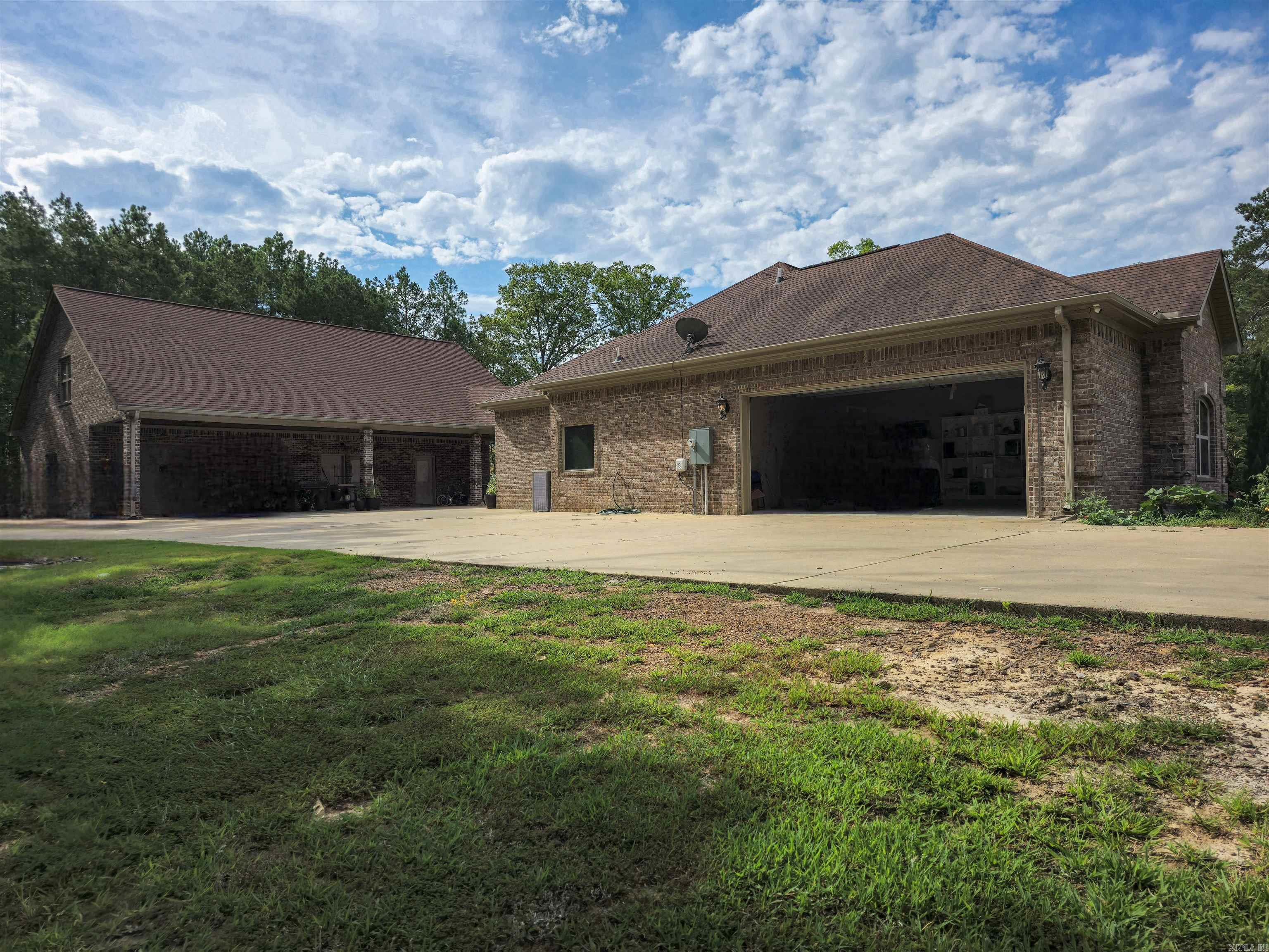 23  Whispering  Alexander, AR