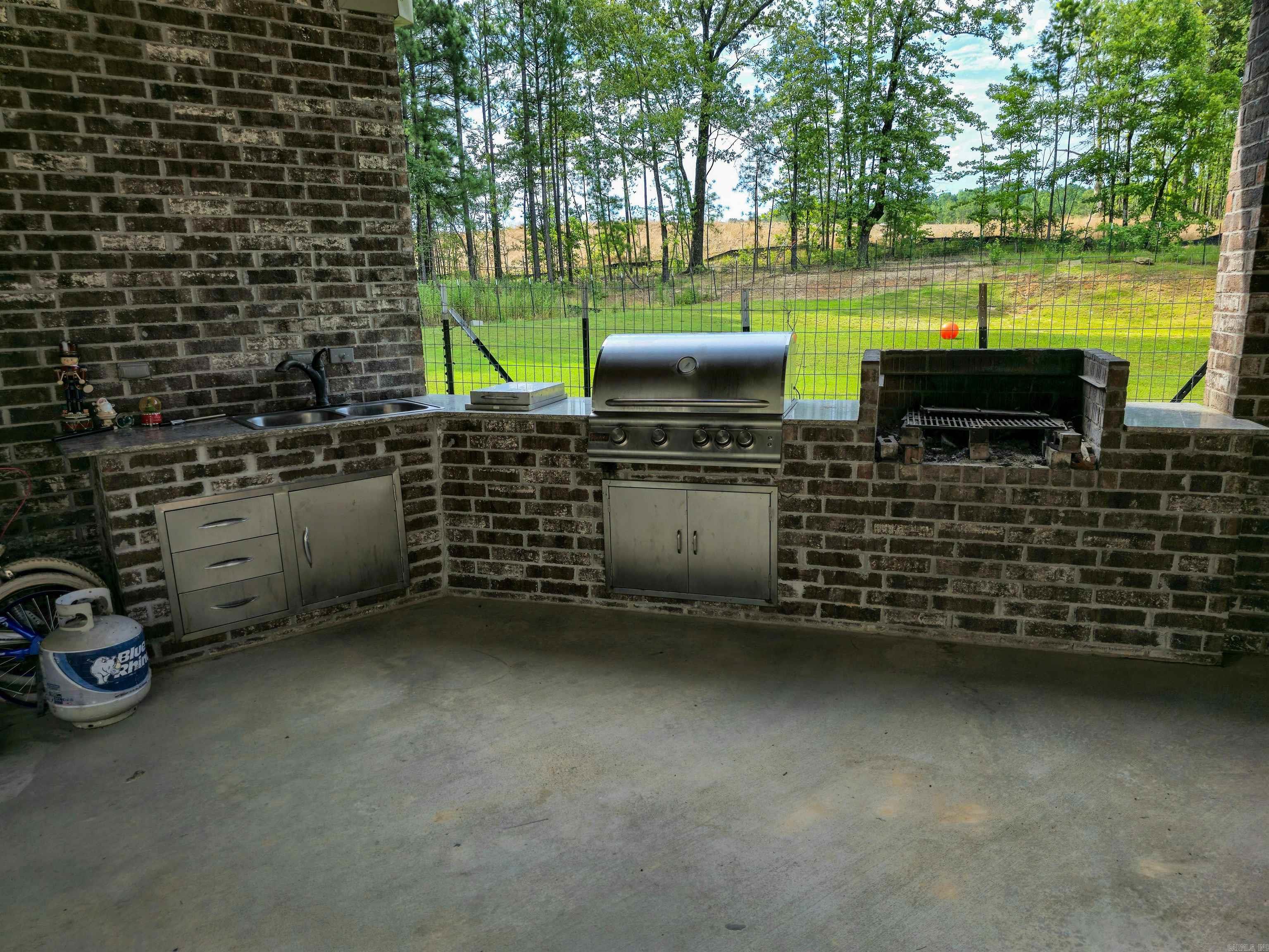 23  Whispering  Alexander, AR
