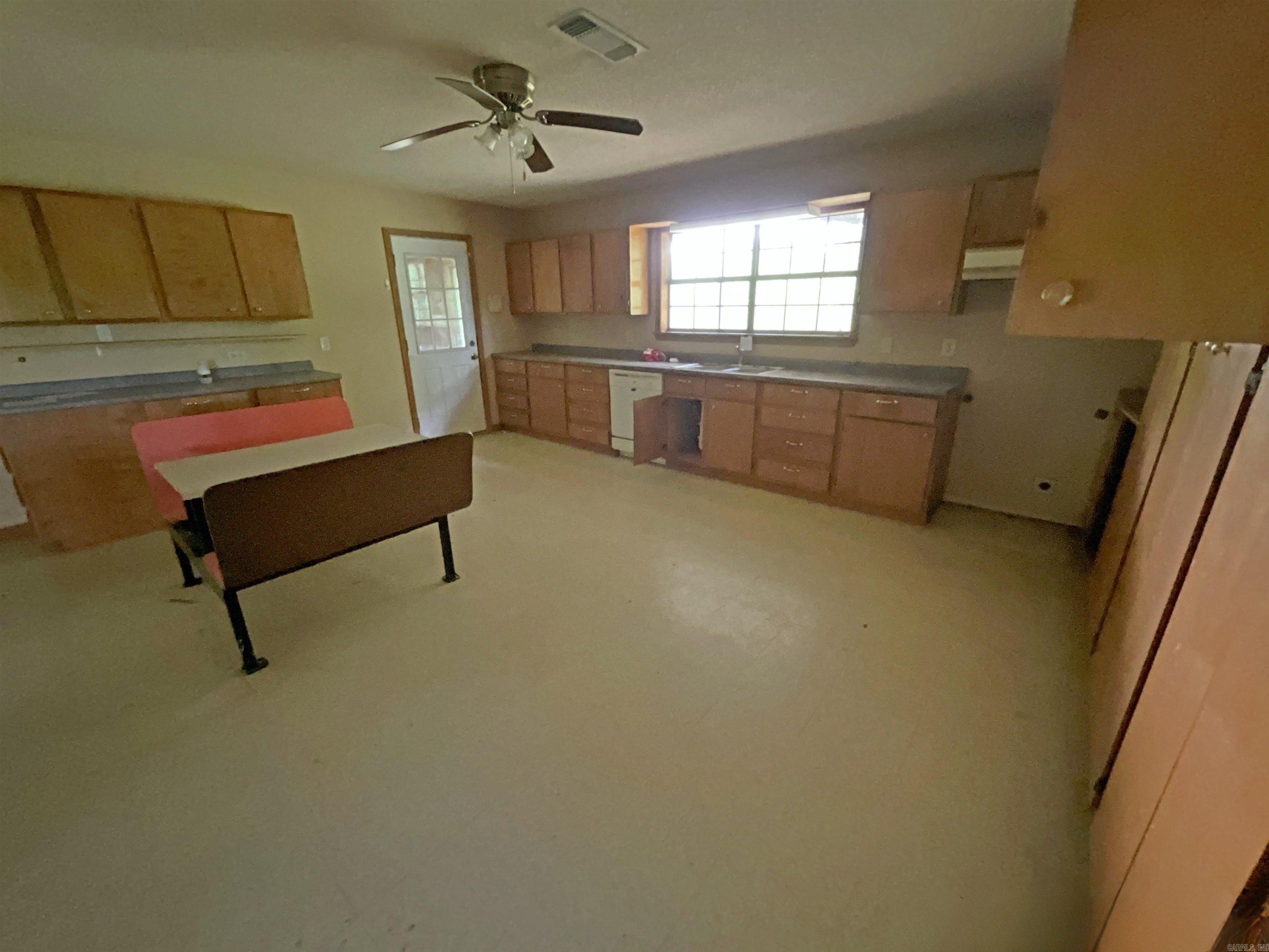 2604 E Hwy 371  Nashville, AR