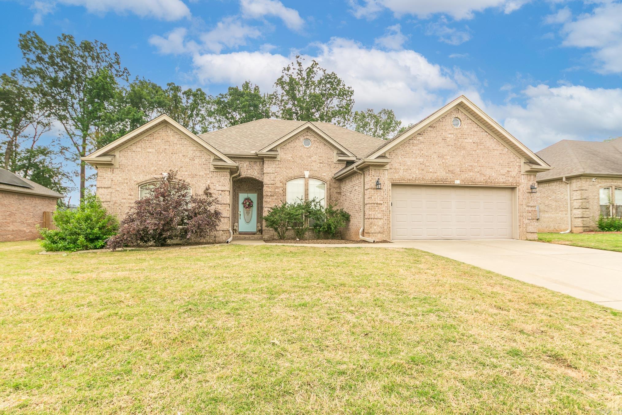 43  Earnhardt  Cabot, AR