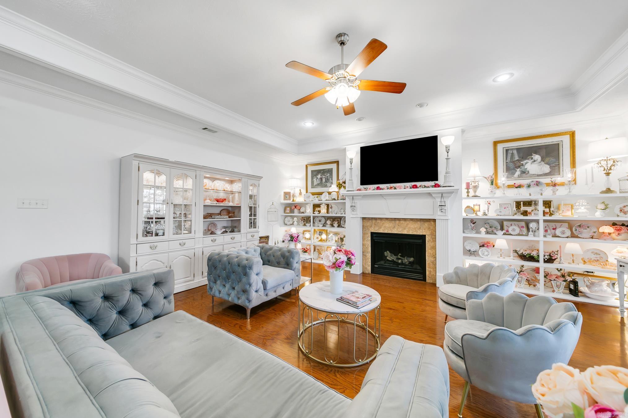 43  Earnhardt  Cabot, AR