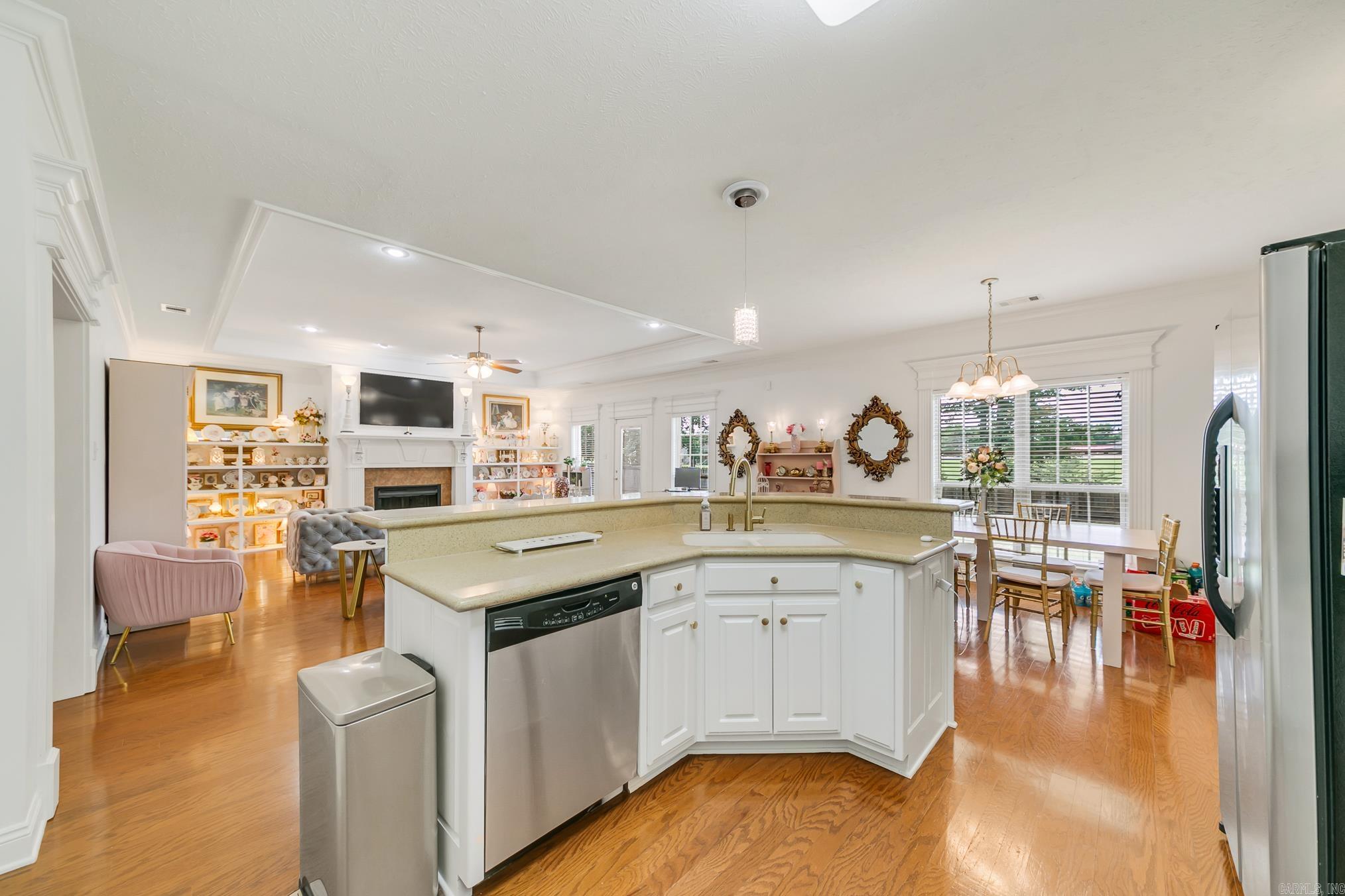 43  Earnhardt  Cabot, AR