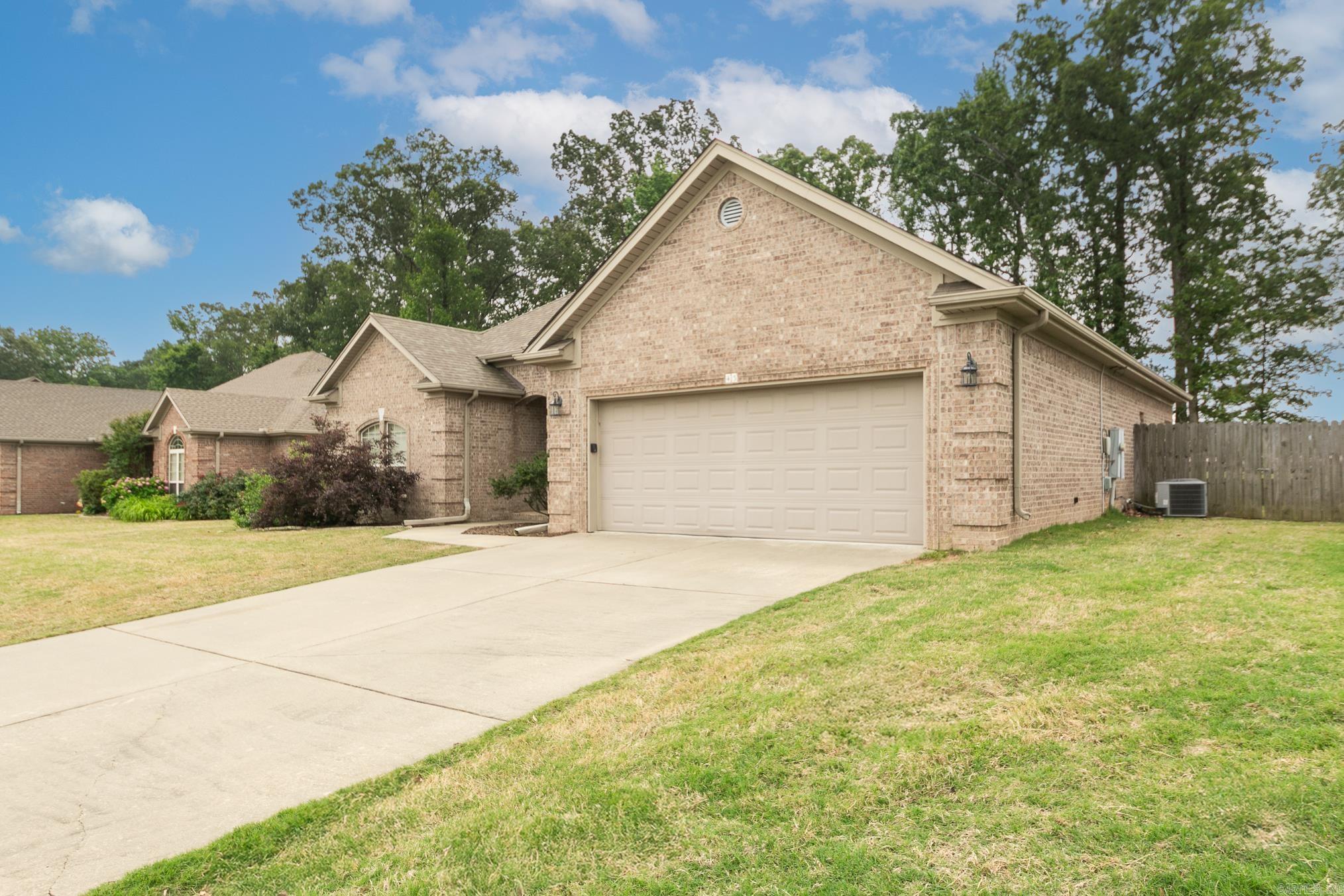 43  Earnhardt  Cabot, AR
