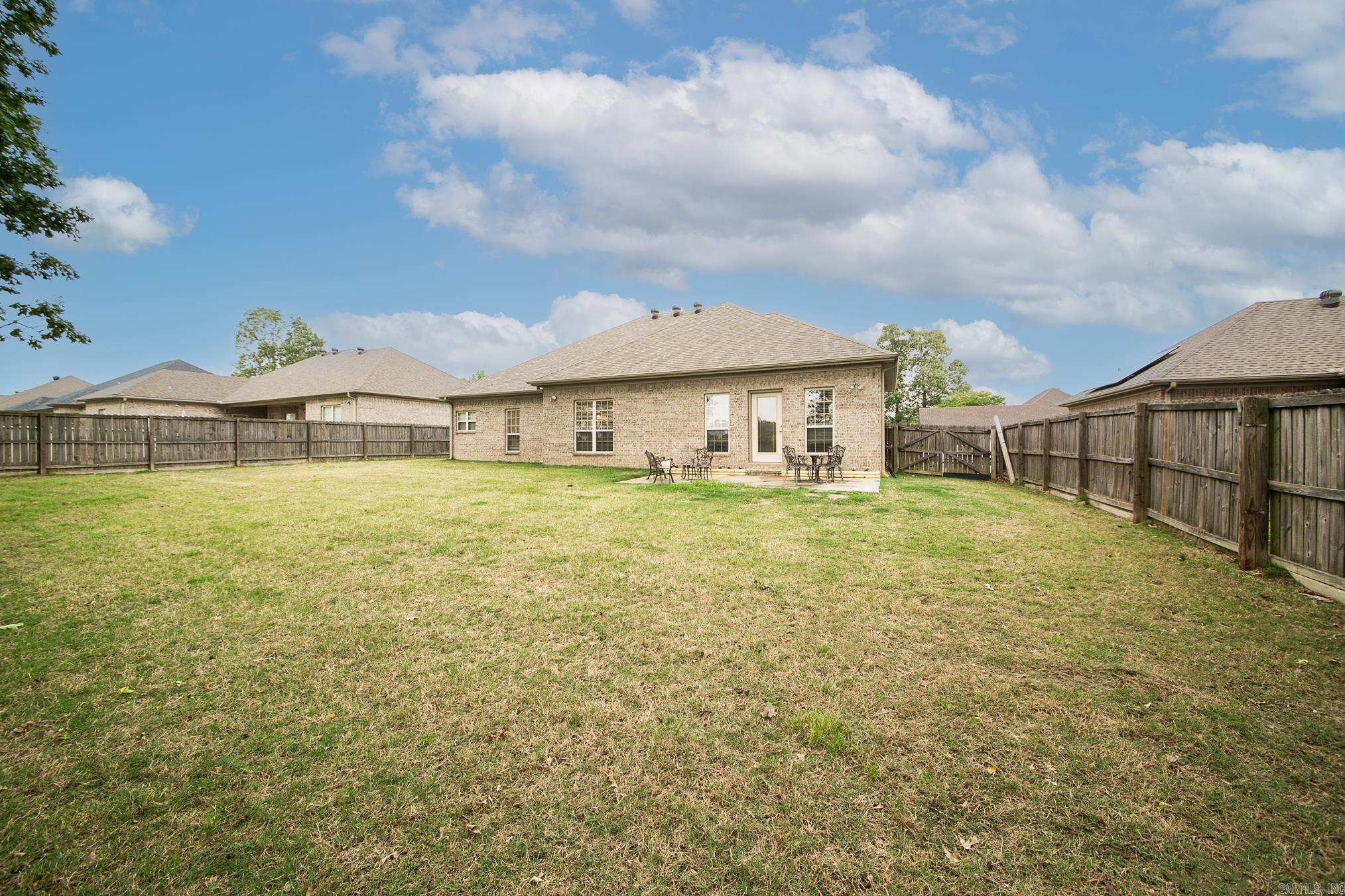 43  Earnhardt  Cabot, AR