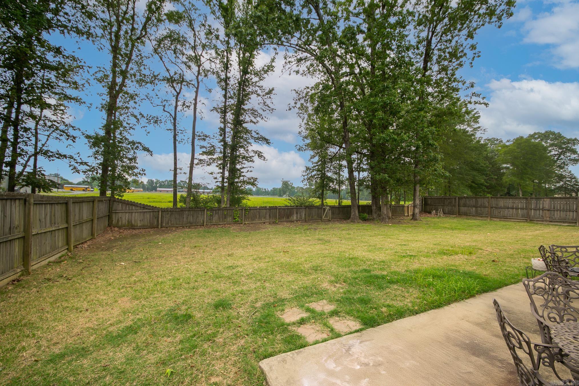 43  Earnhardt  Cabot, AR