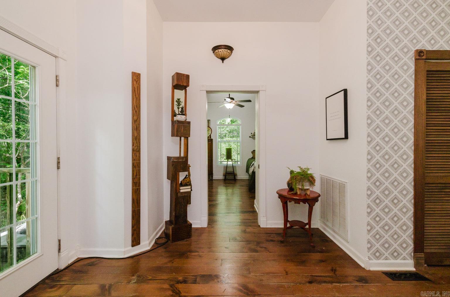 1112  Lawrence  Benton, AR