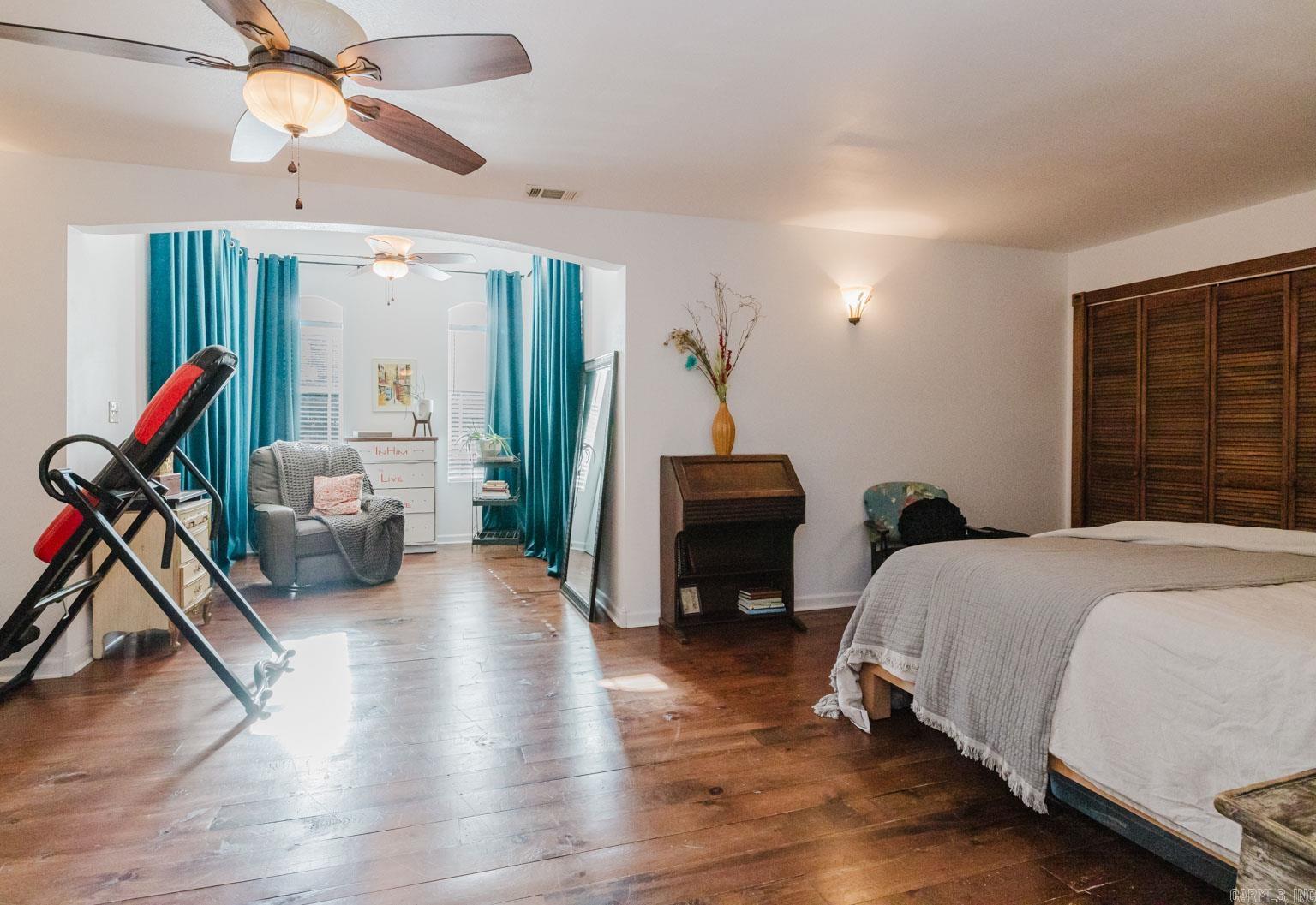 1112  Lawrence  Benton, AR