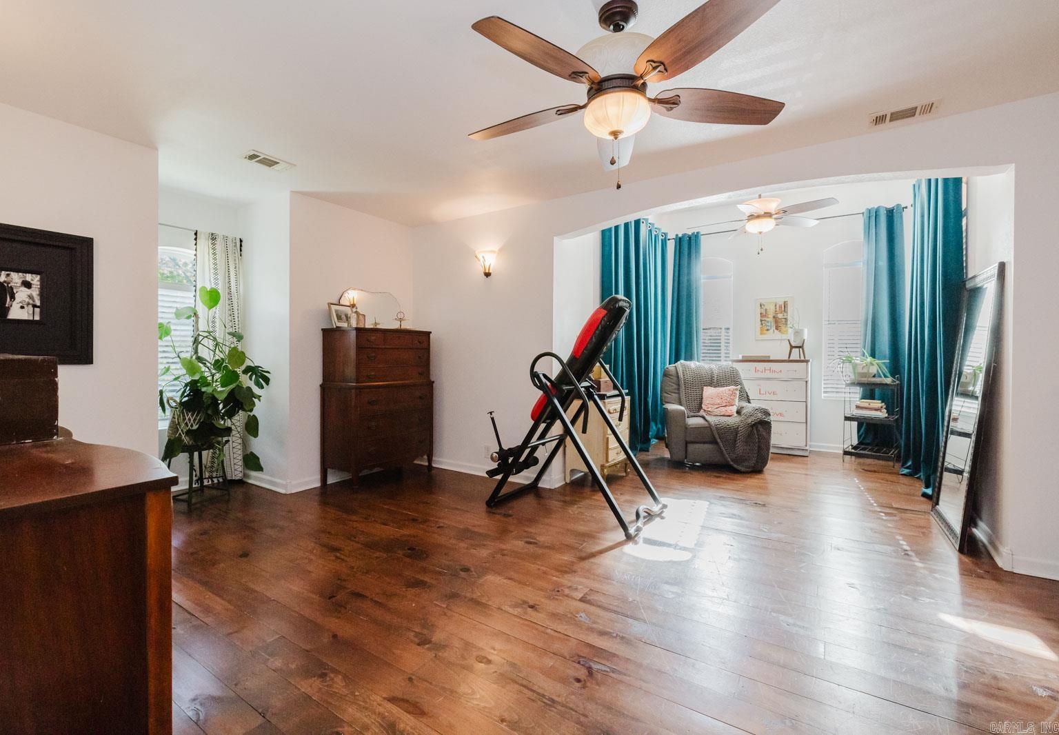 1112  Lawrence  Benton, AR