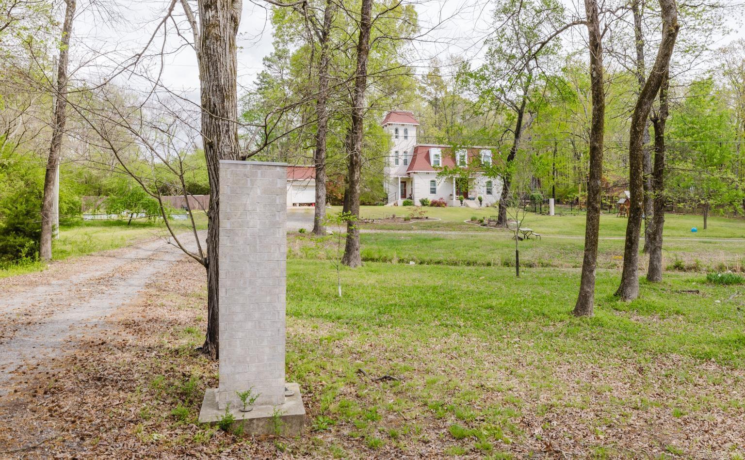 1112  Lawrence  Benton, AR