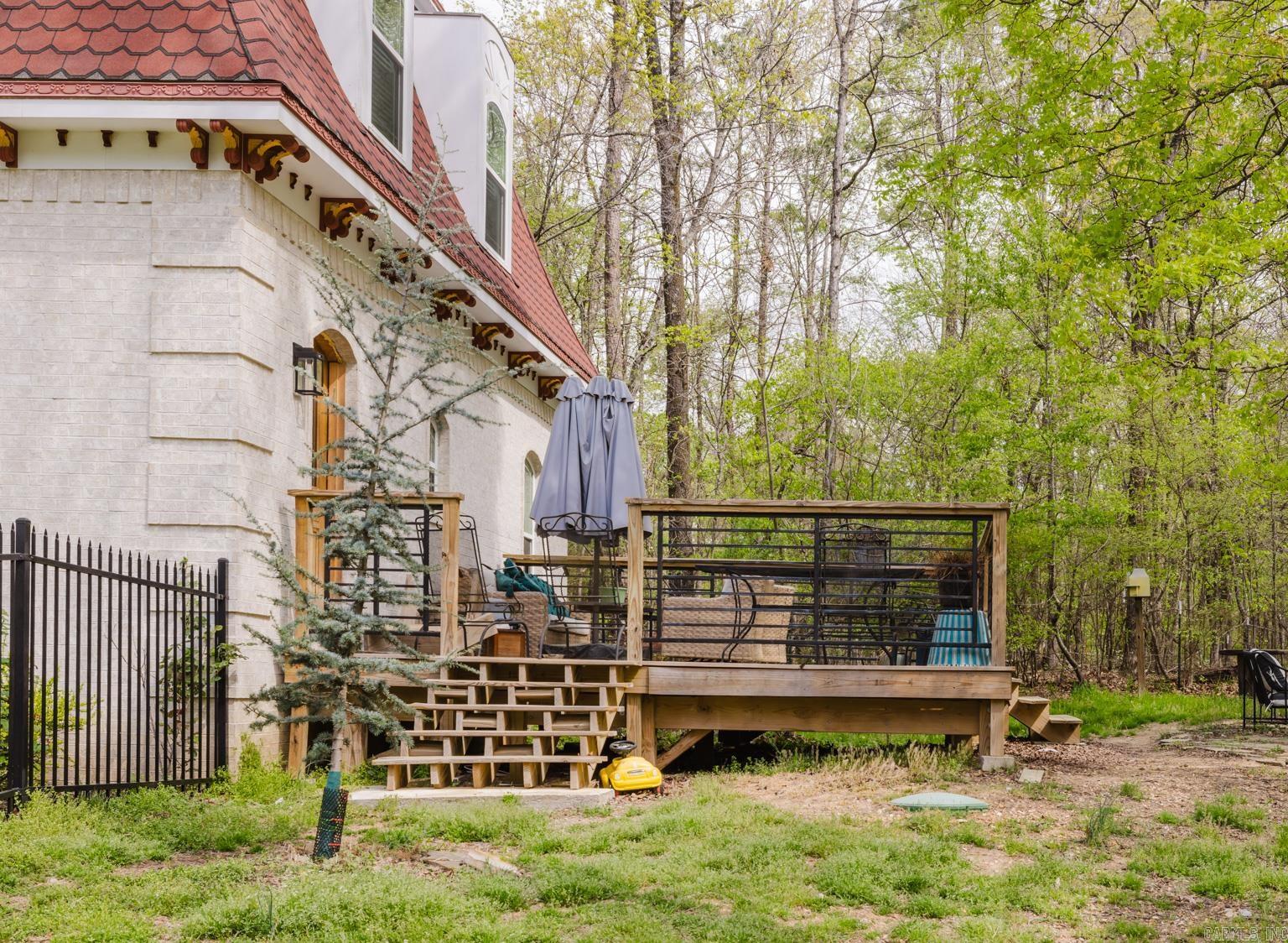 1112  Lawrence  Benton, AR