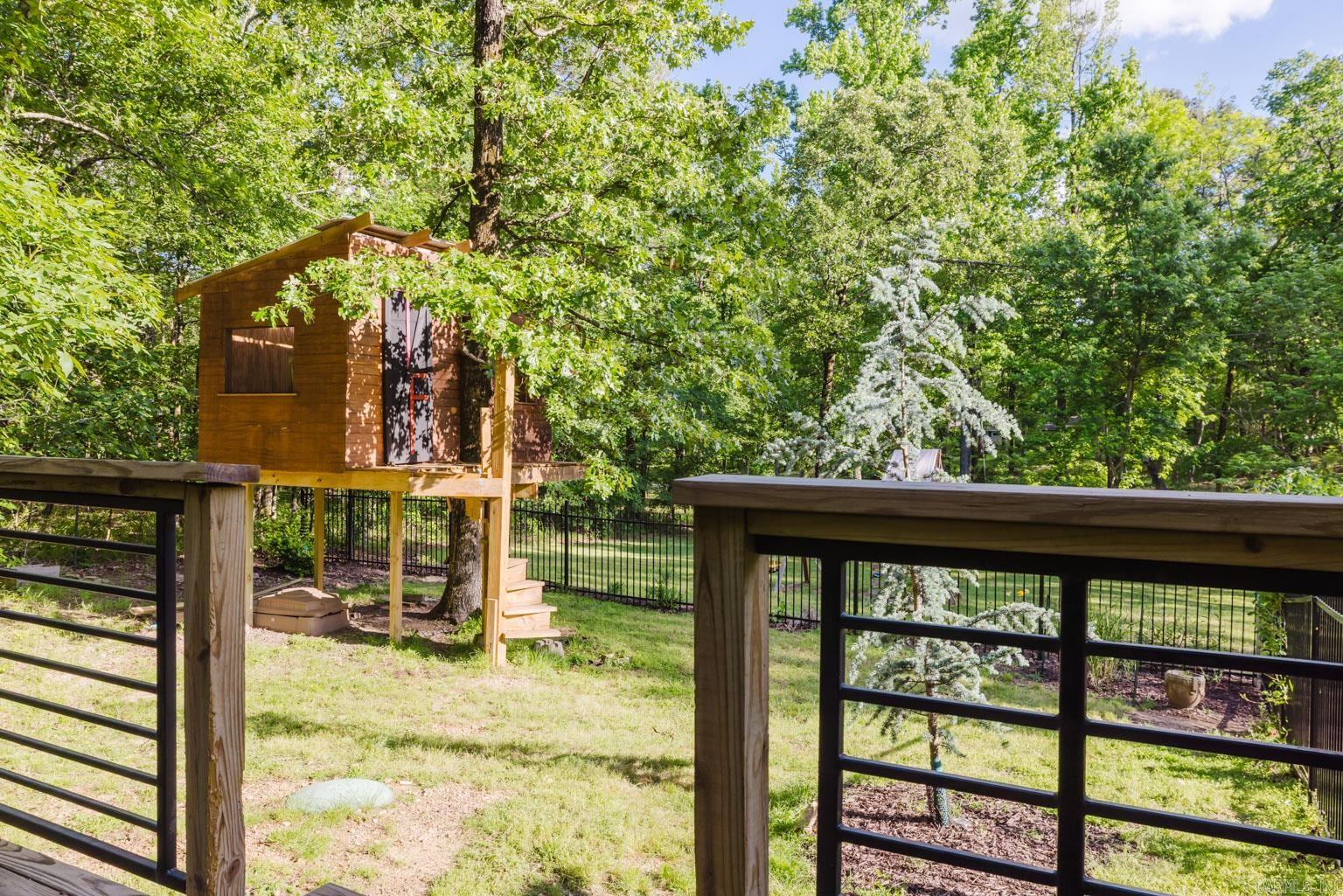1112  Lawrence  Benton, AR