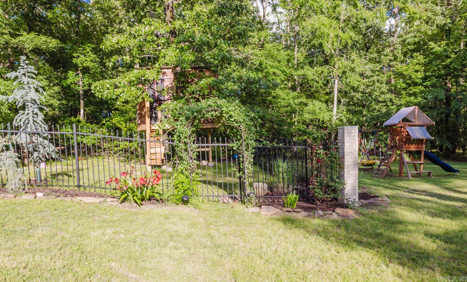 1112  Lawrence  Benton, AR