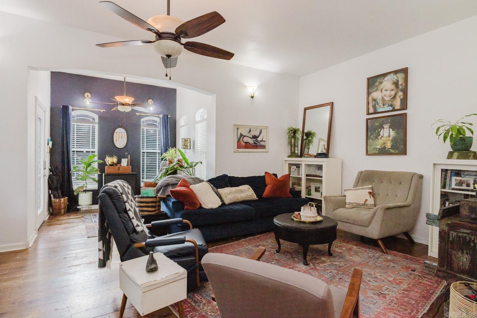 1112  Lawrence  Benton, AR