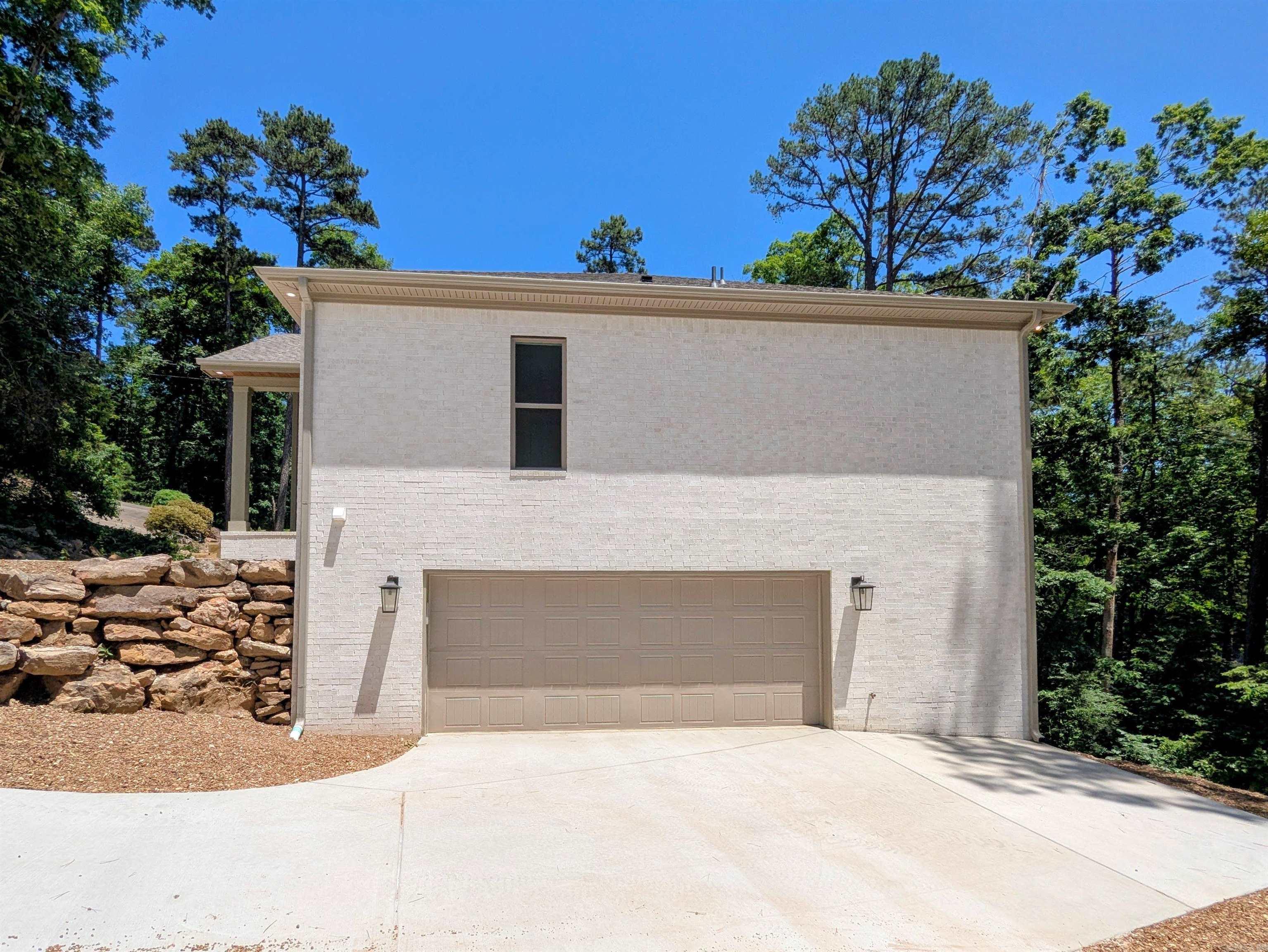 80  Stone  Greers Ferry, AR