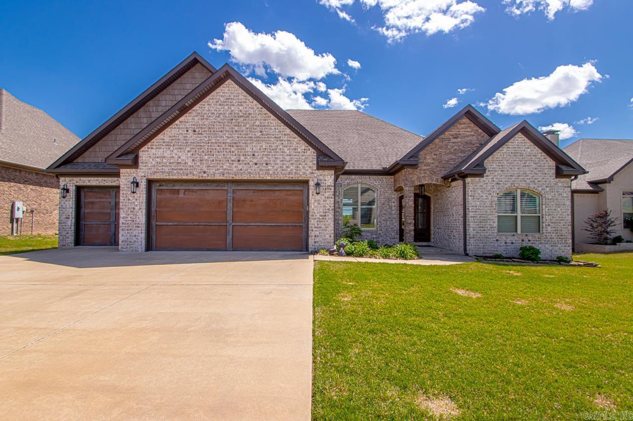 9633  Oak Heights Dr.  Sherwood, AR