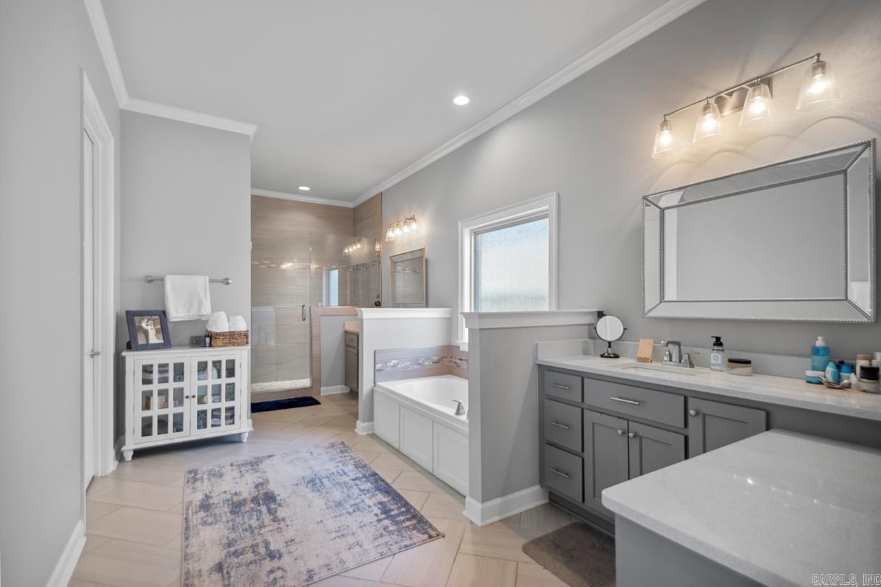 9633  Oak Heights Dr.  Sherwood, AR