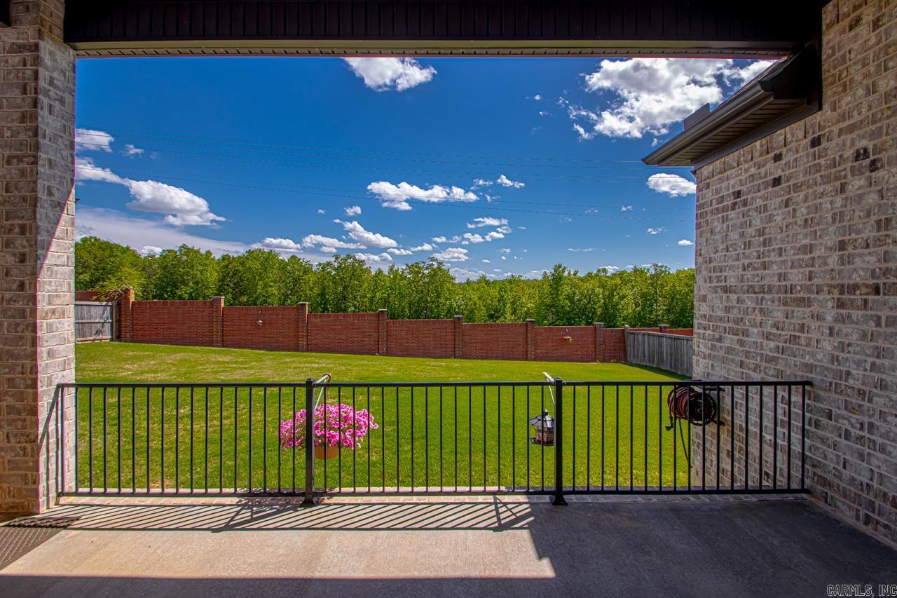 9633  Oak Heights Dr.  Sherwood, AR