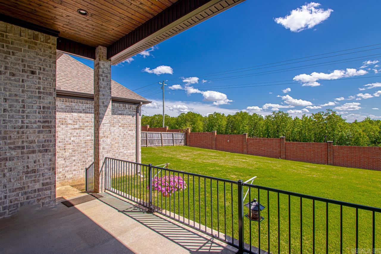 9633  Oak Heights Dr.  Sherwood, AR