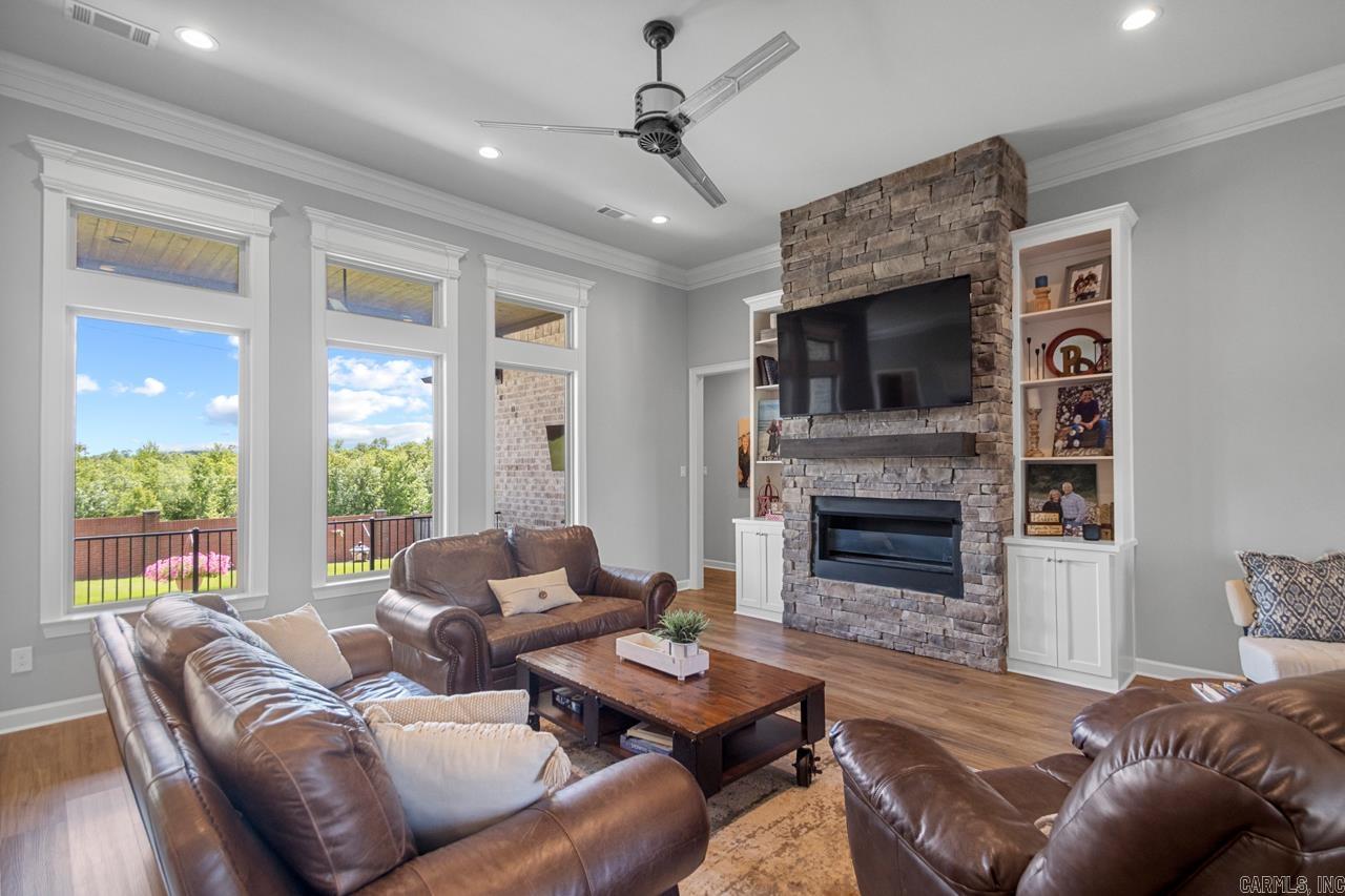 9633  Oak Heights Dr.  Sherwood, AR