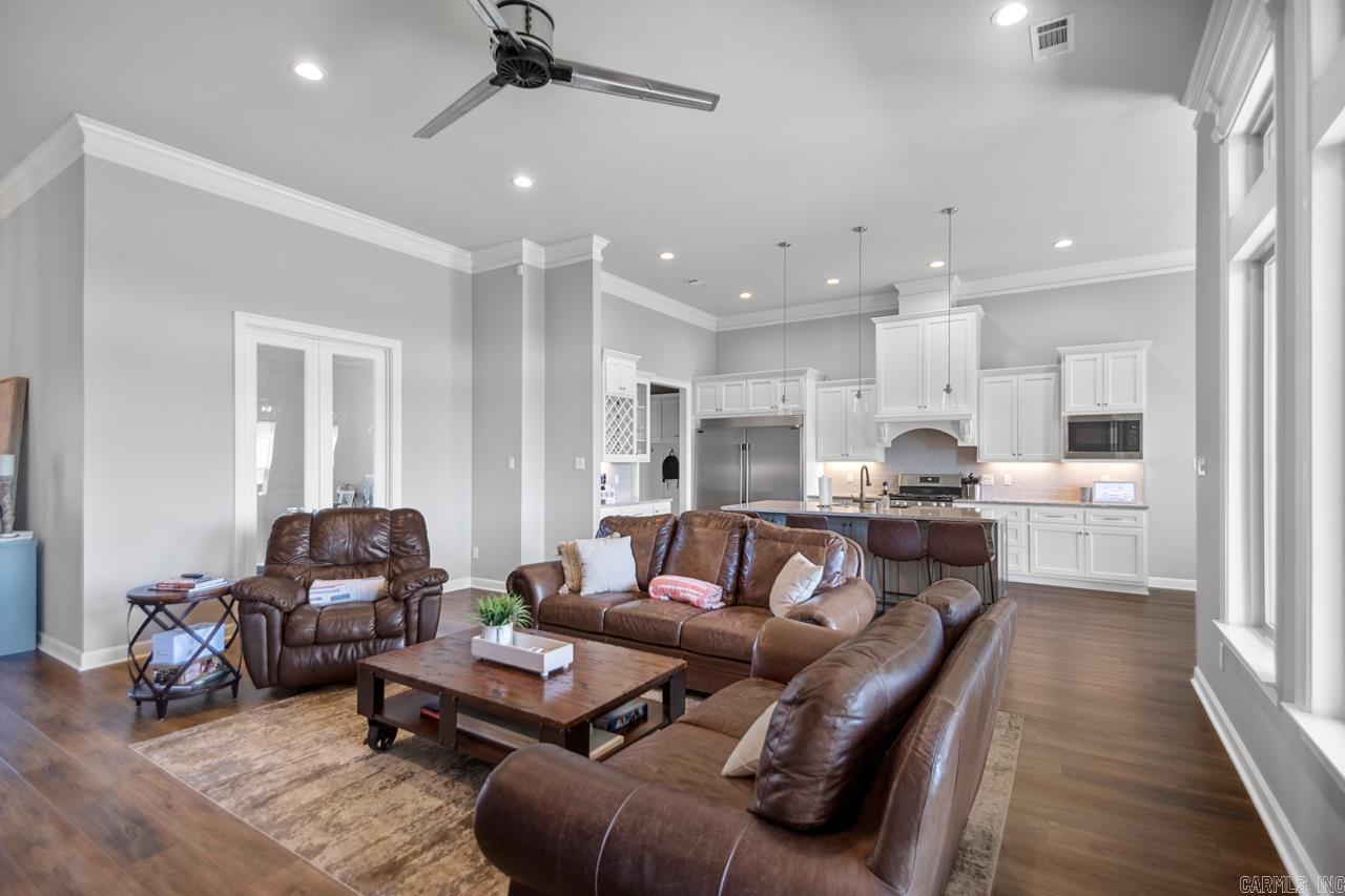 9633  Oak Heights Dr.  Sherwood, AR