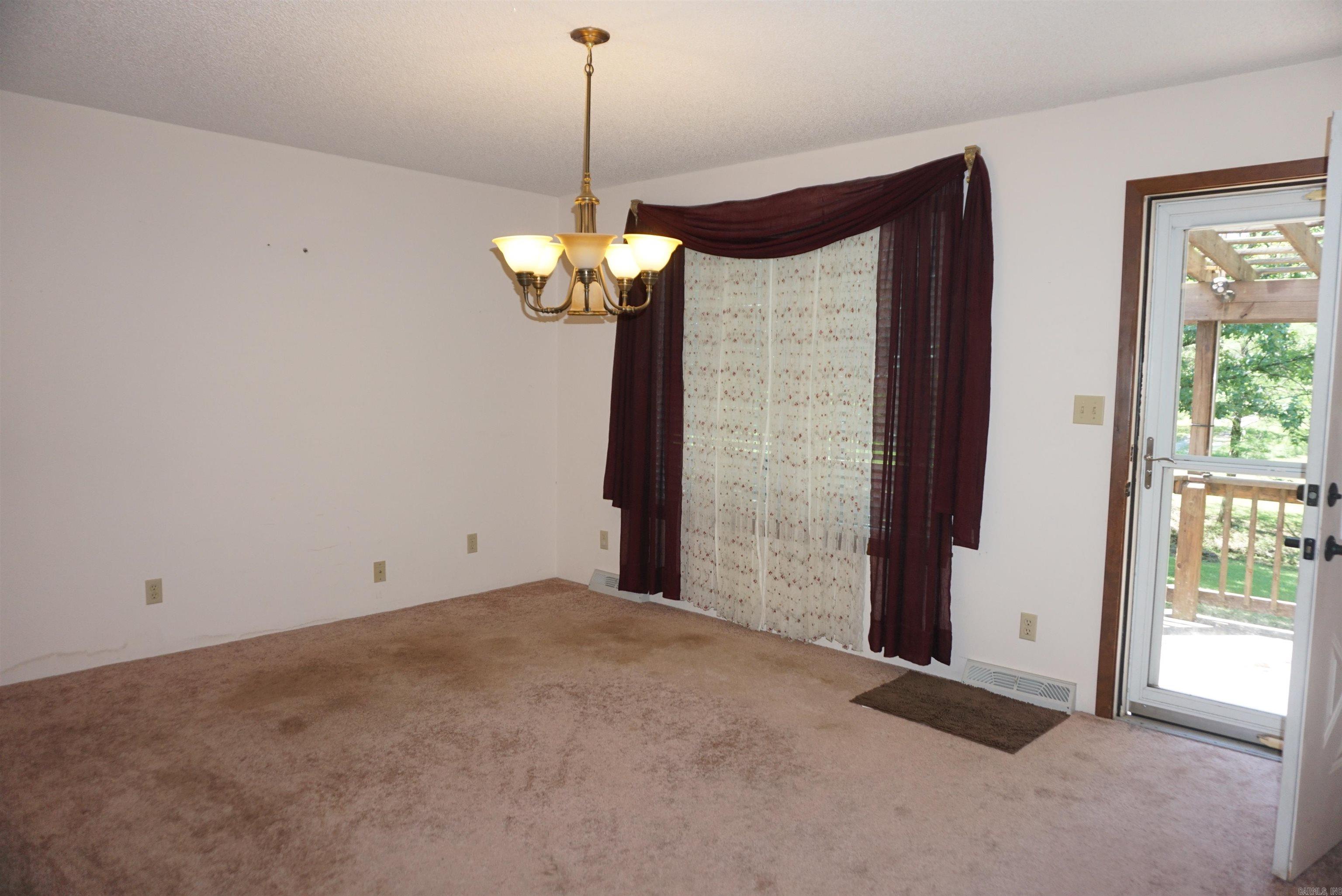 125  Blue Bird Glen  Searcy, AR