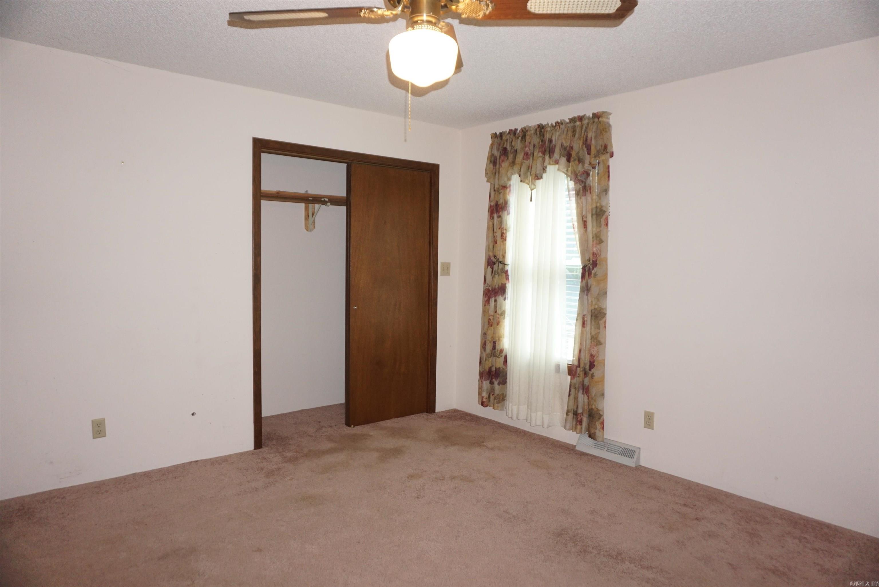 125  Blue Bird Glen  Searcy, AR