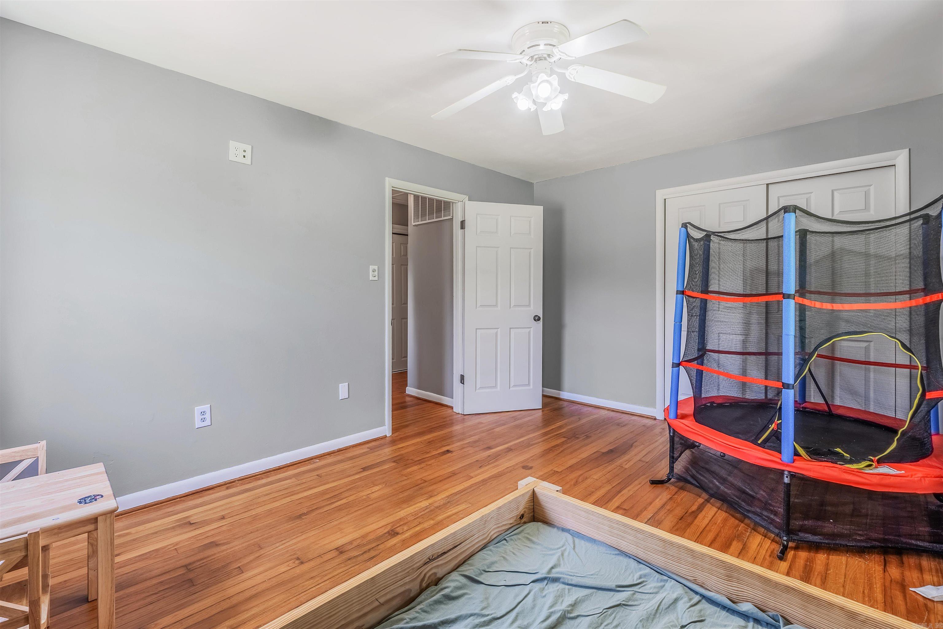 64  Castleberry  Greenbrier, AR