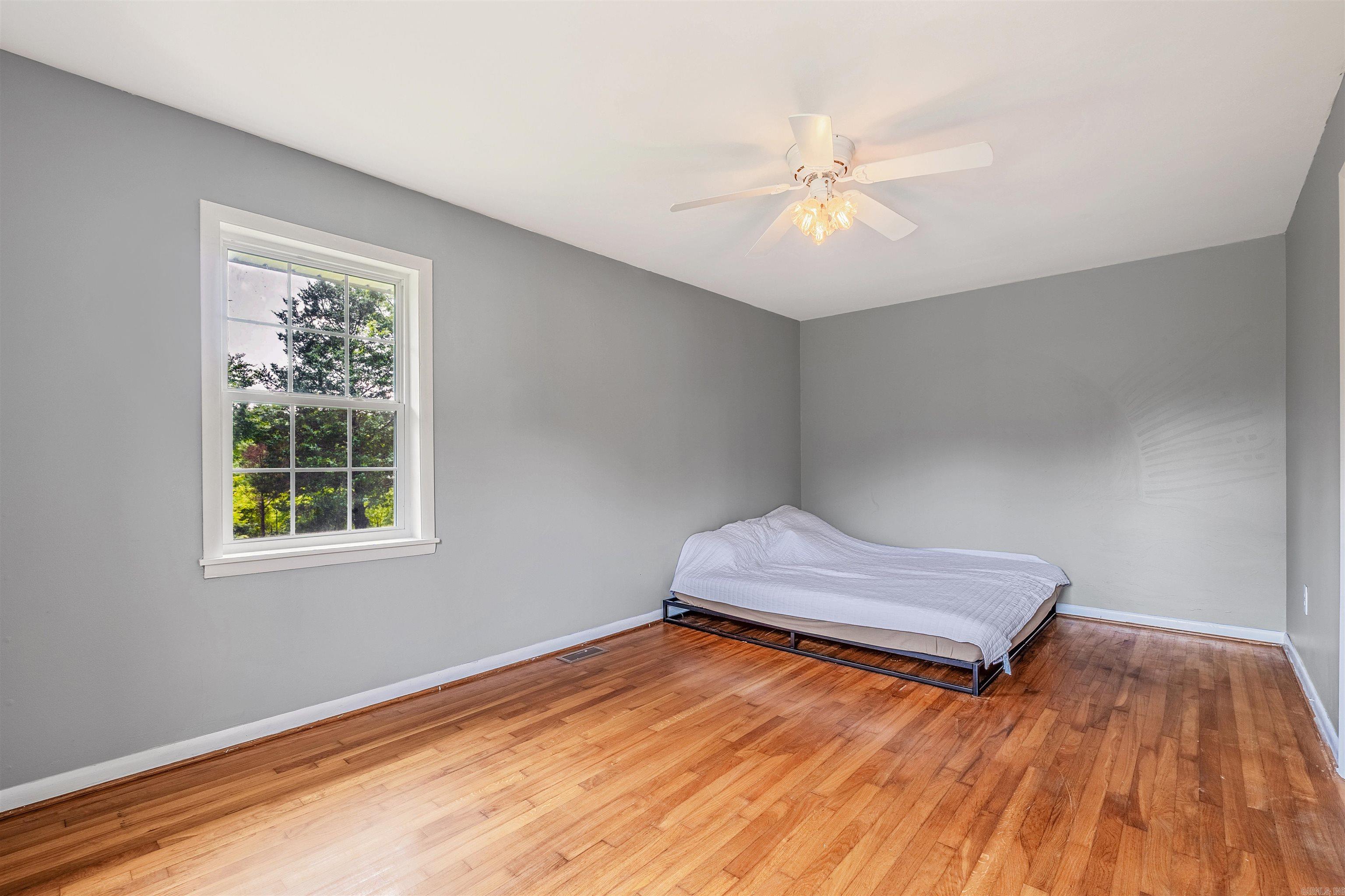 64  Castleberry  Greenbrier, AR