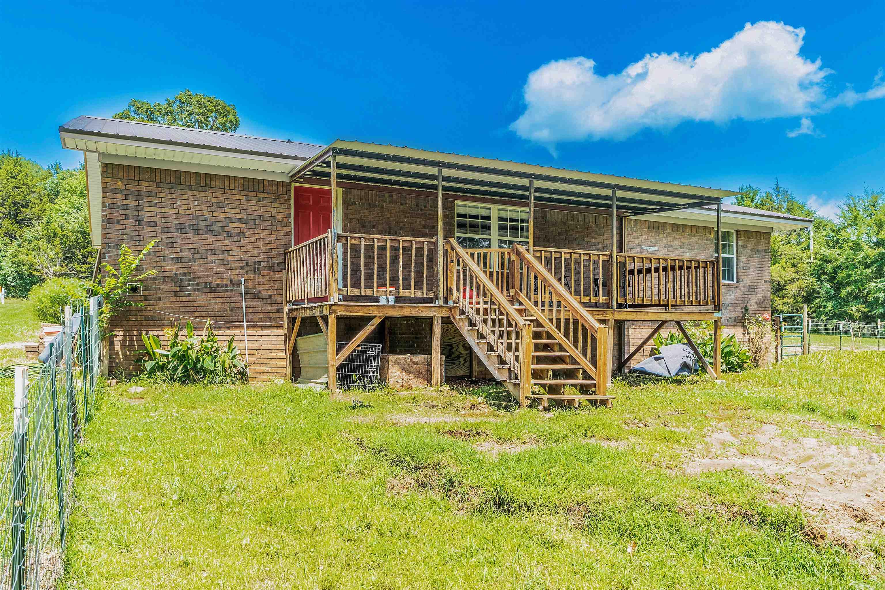 64  Castleberry  Greenbrier, AR