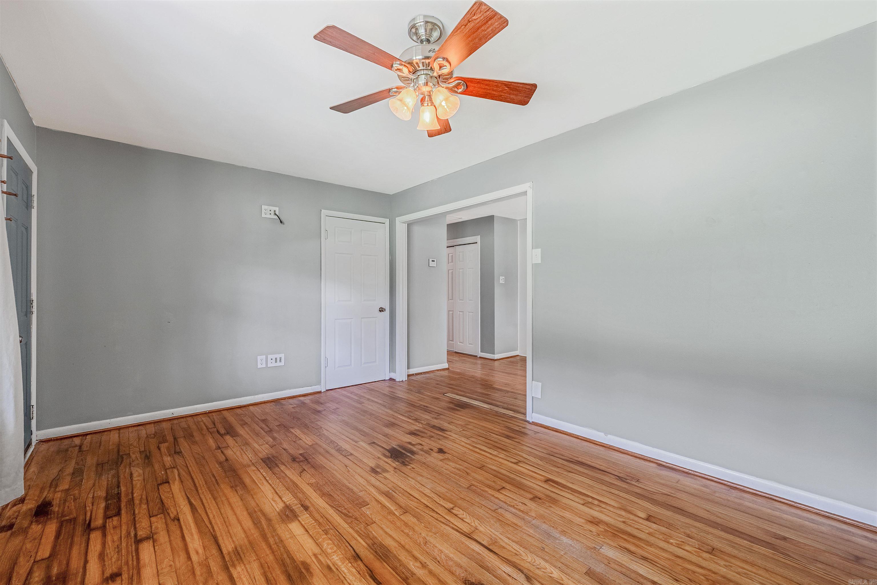 64  Castleberry  Greenbrier, AR