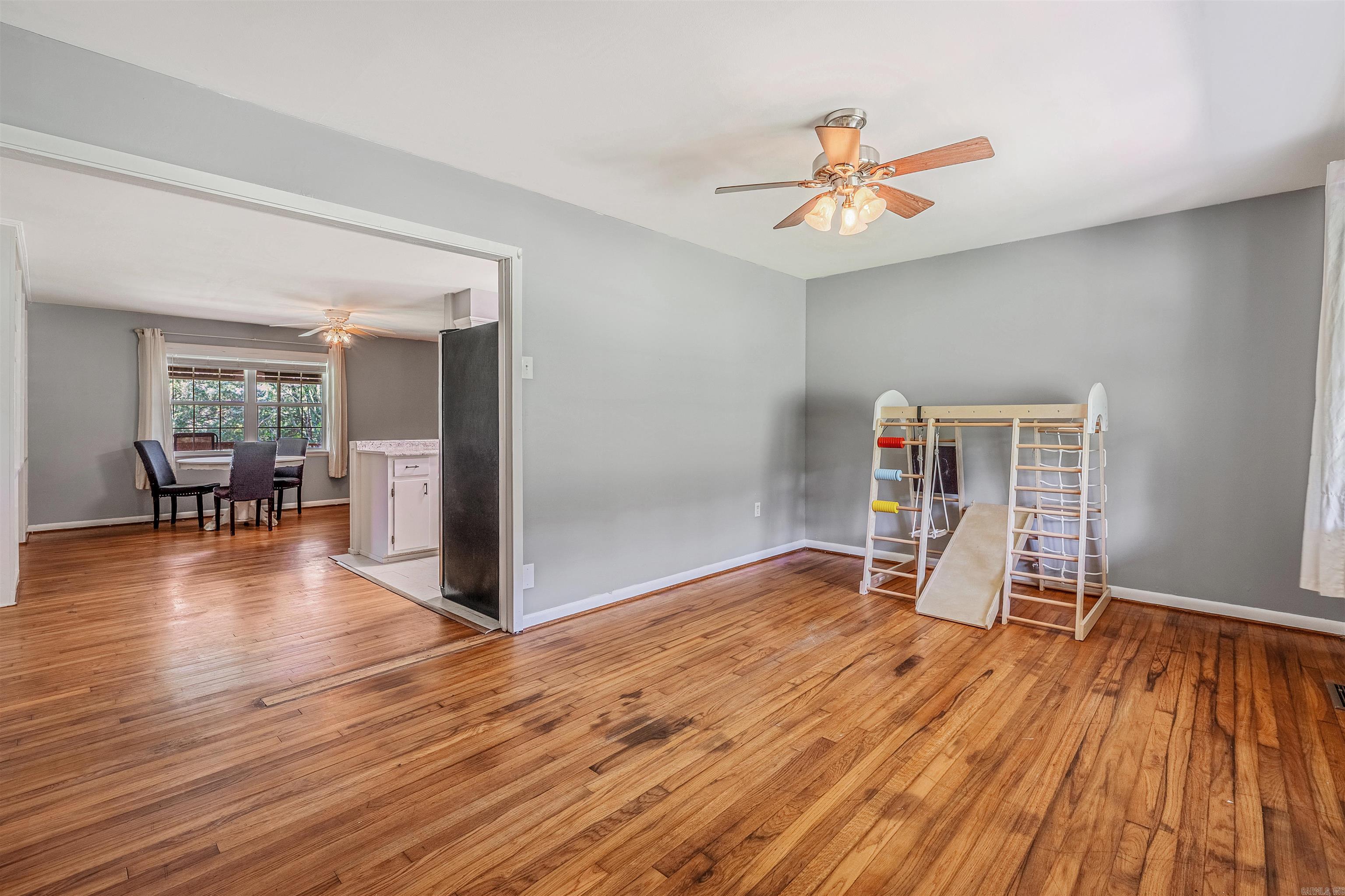64  Castleberry  Greenbrier, AR