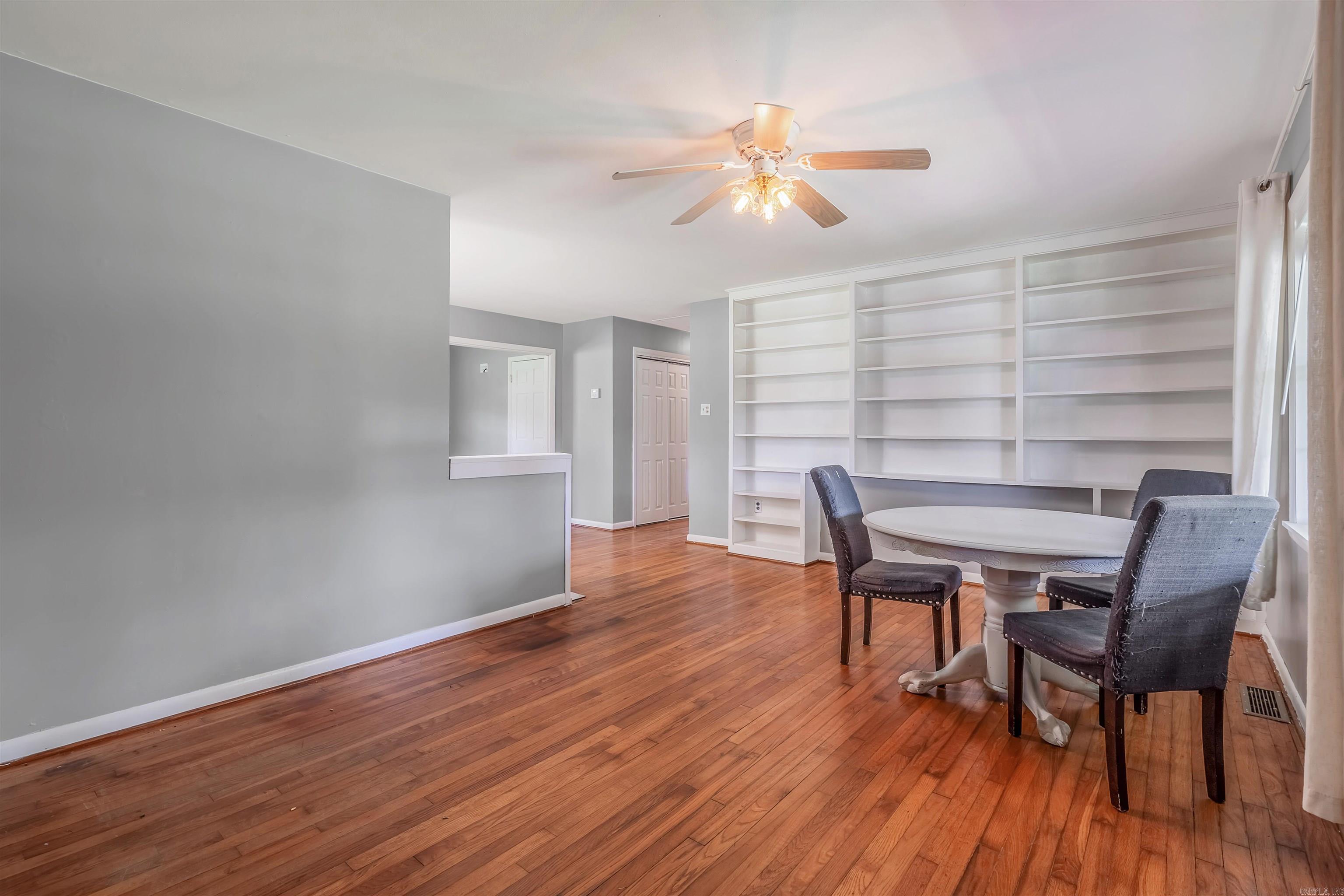 64  Castleberry  Greenbrier, AR