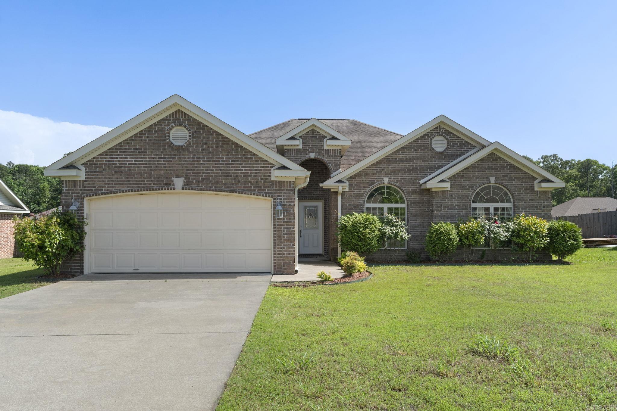 812  Sunnyside  Redfield, AR