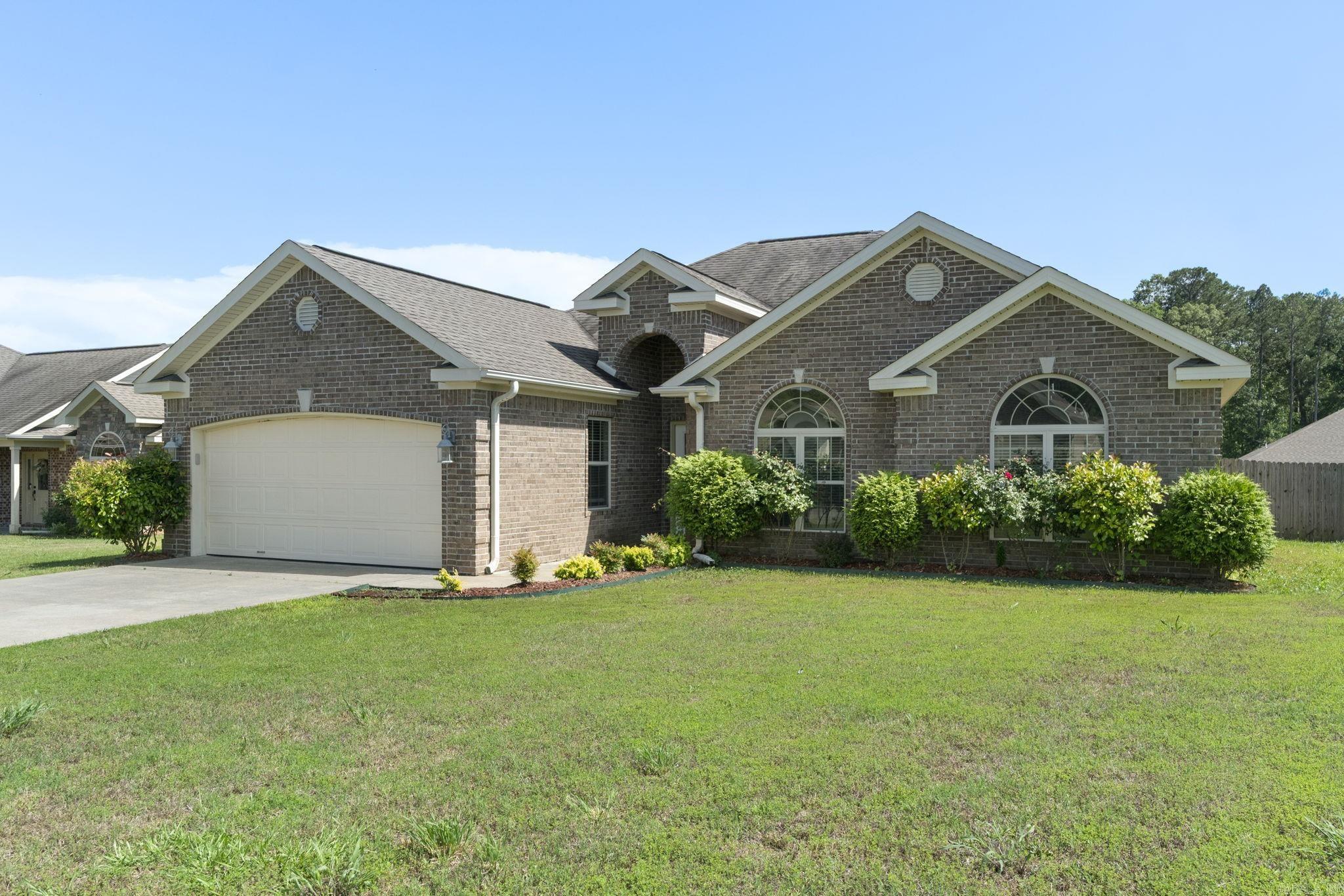 812  Sunnyside  Redfield, AR