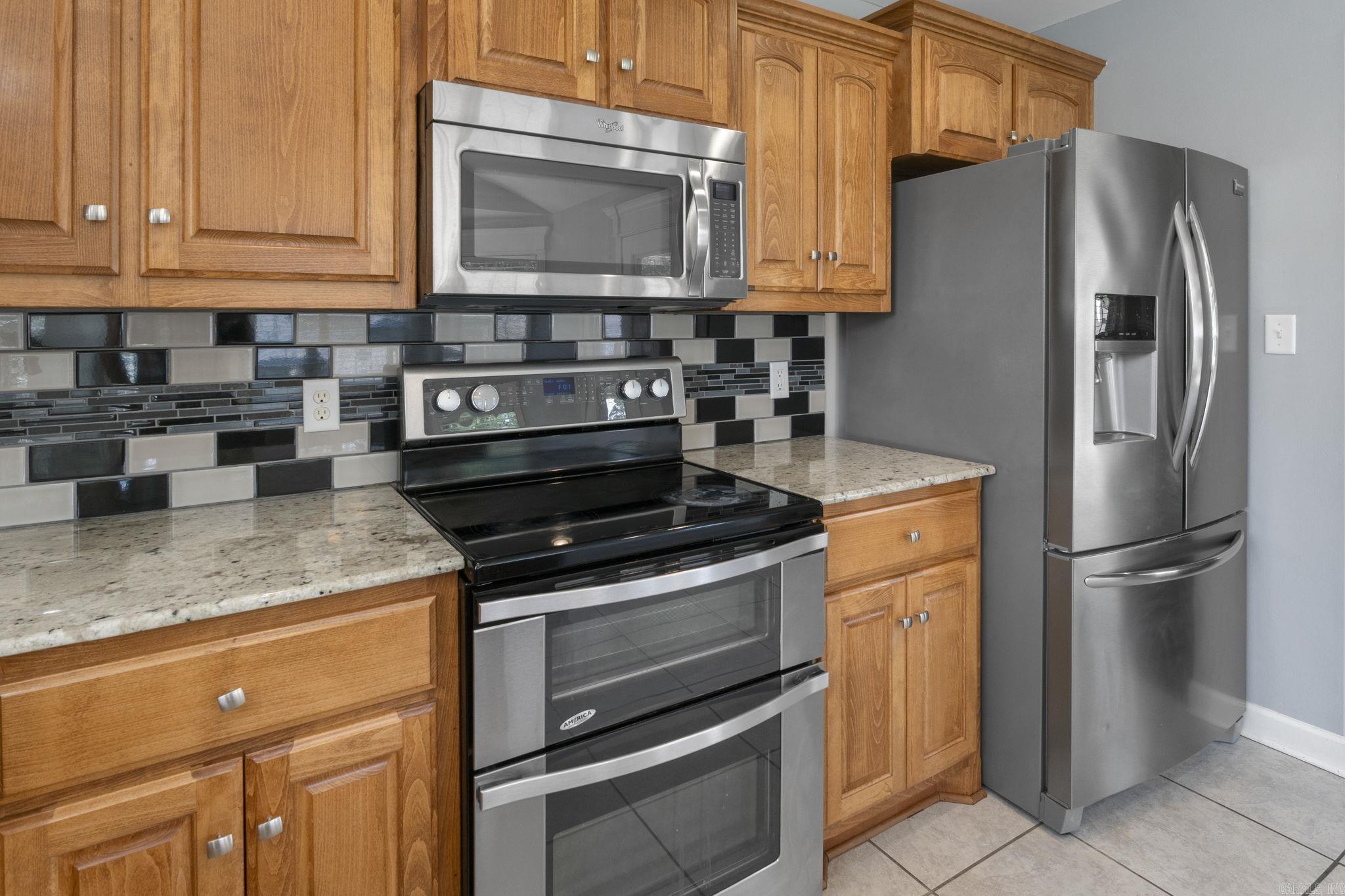 812  Sunnyside  Redfield, AR