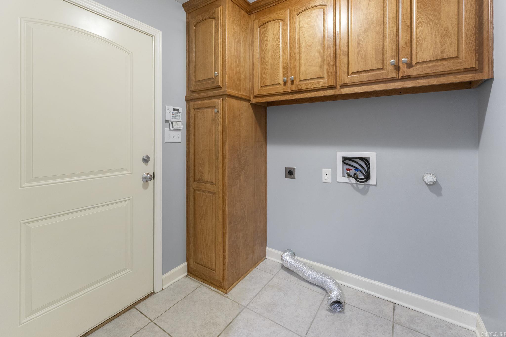 812  Sunnyside  Redfield, AR