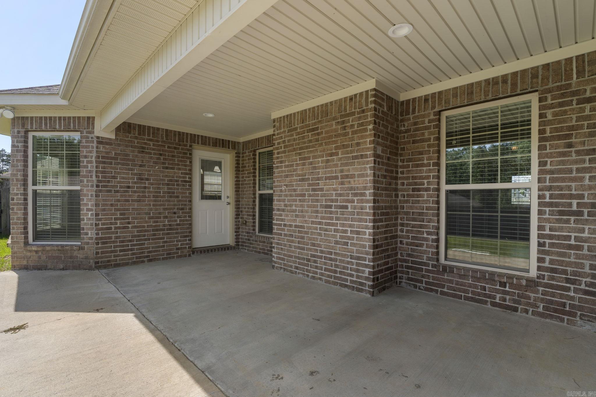 812  Sunnyside  Redfield, AR