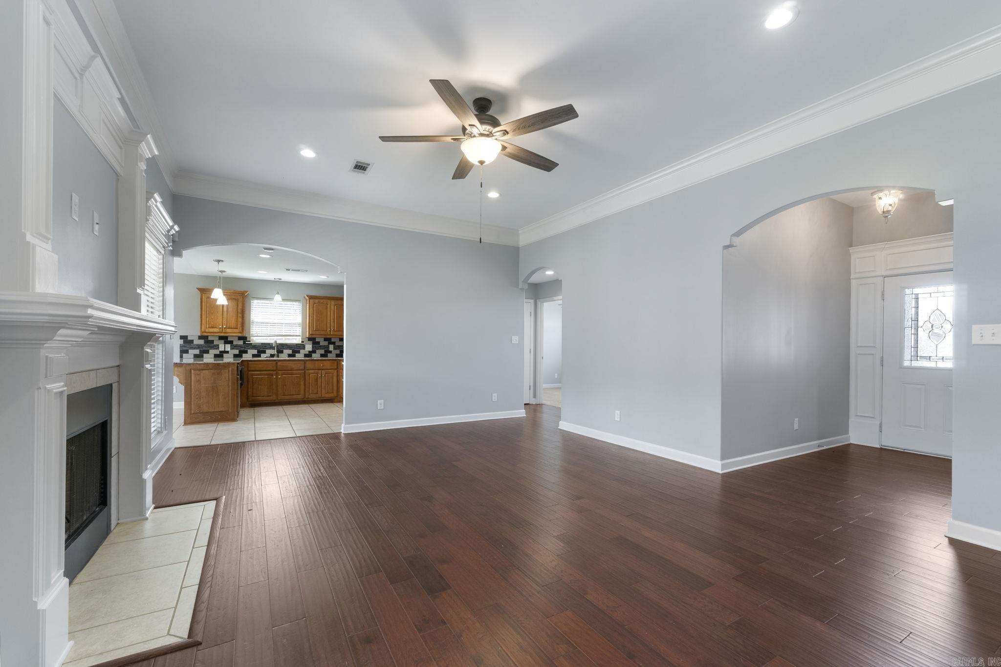 812  Sunnyside  Redfield, AR