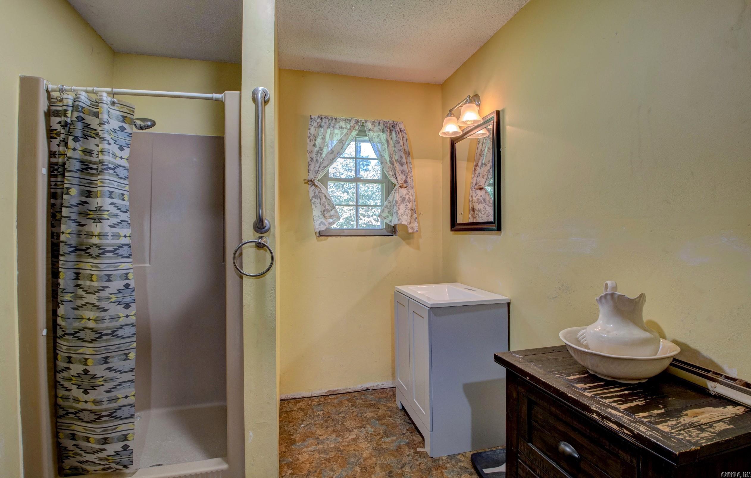 826  Carson Bridge  Lonoke, AR