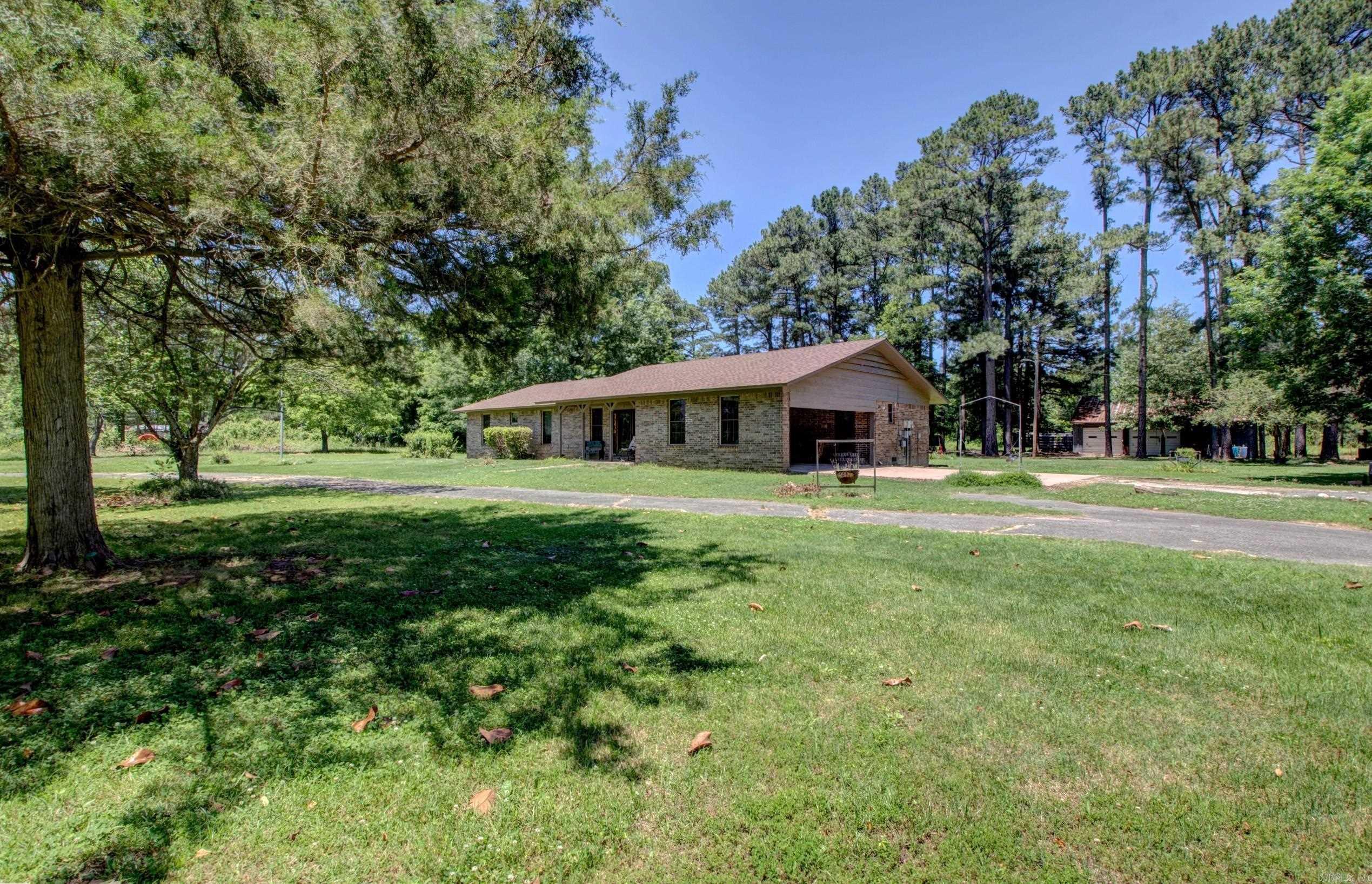 826  Carson Bridge  Lonoke, AR