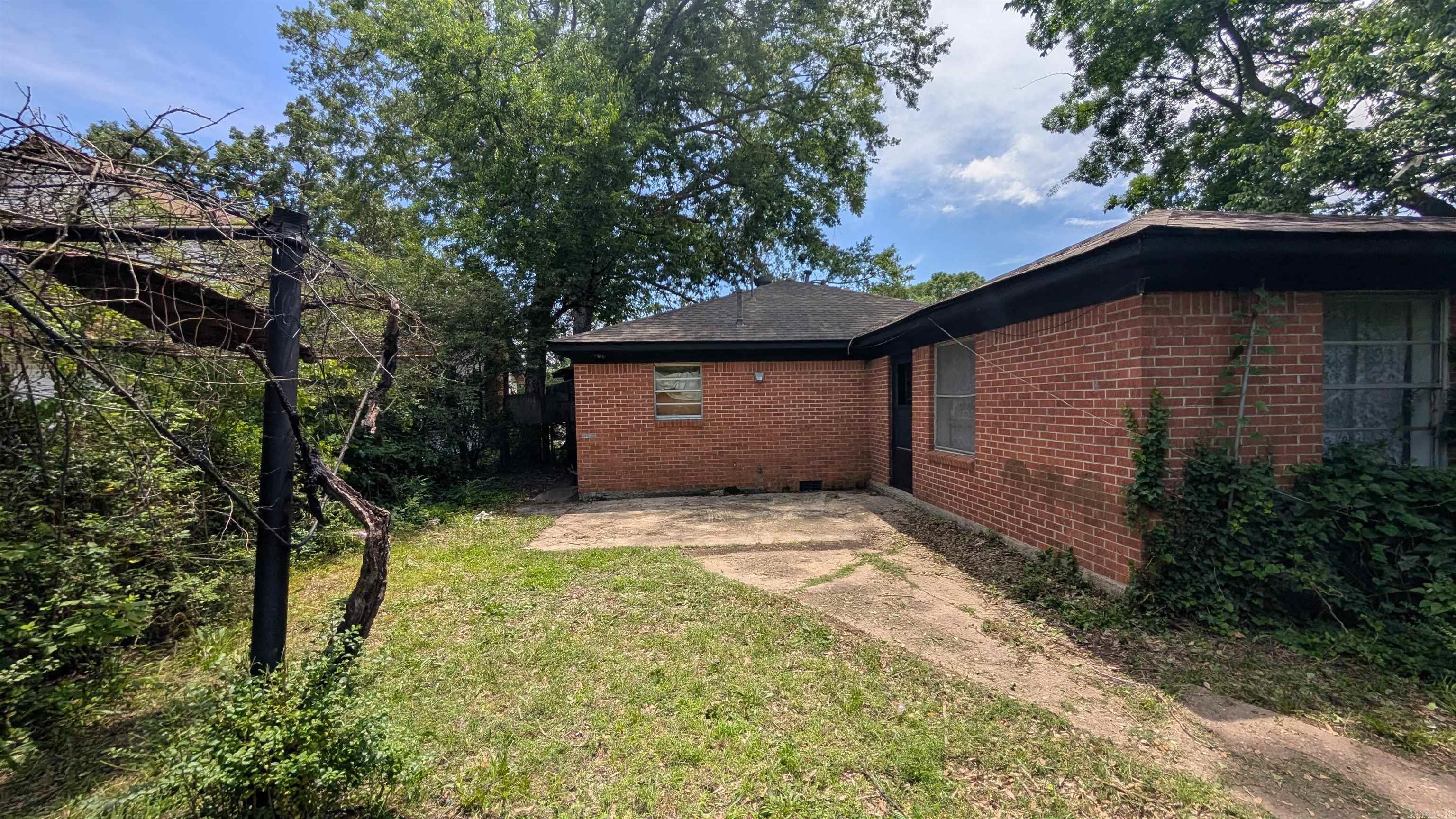 401 W South  Benton, AR