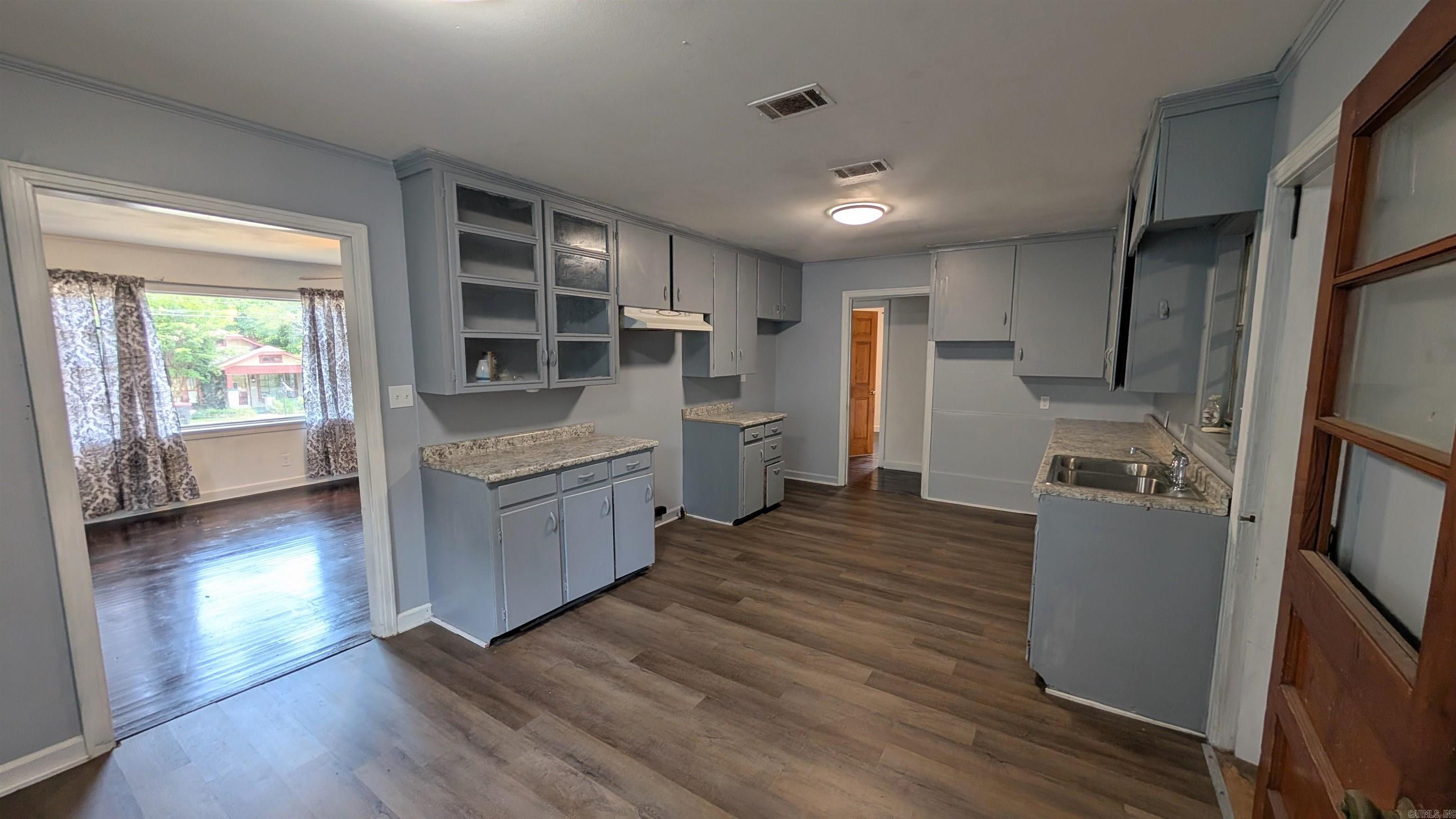 401 W South  Benton, AR