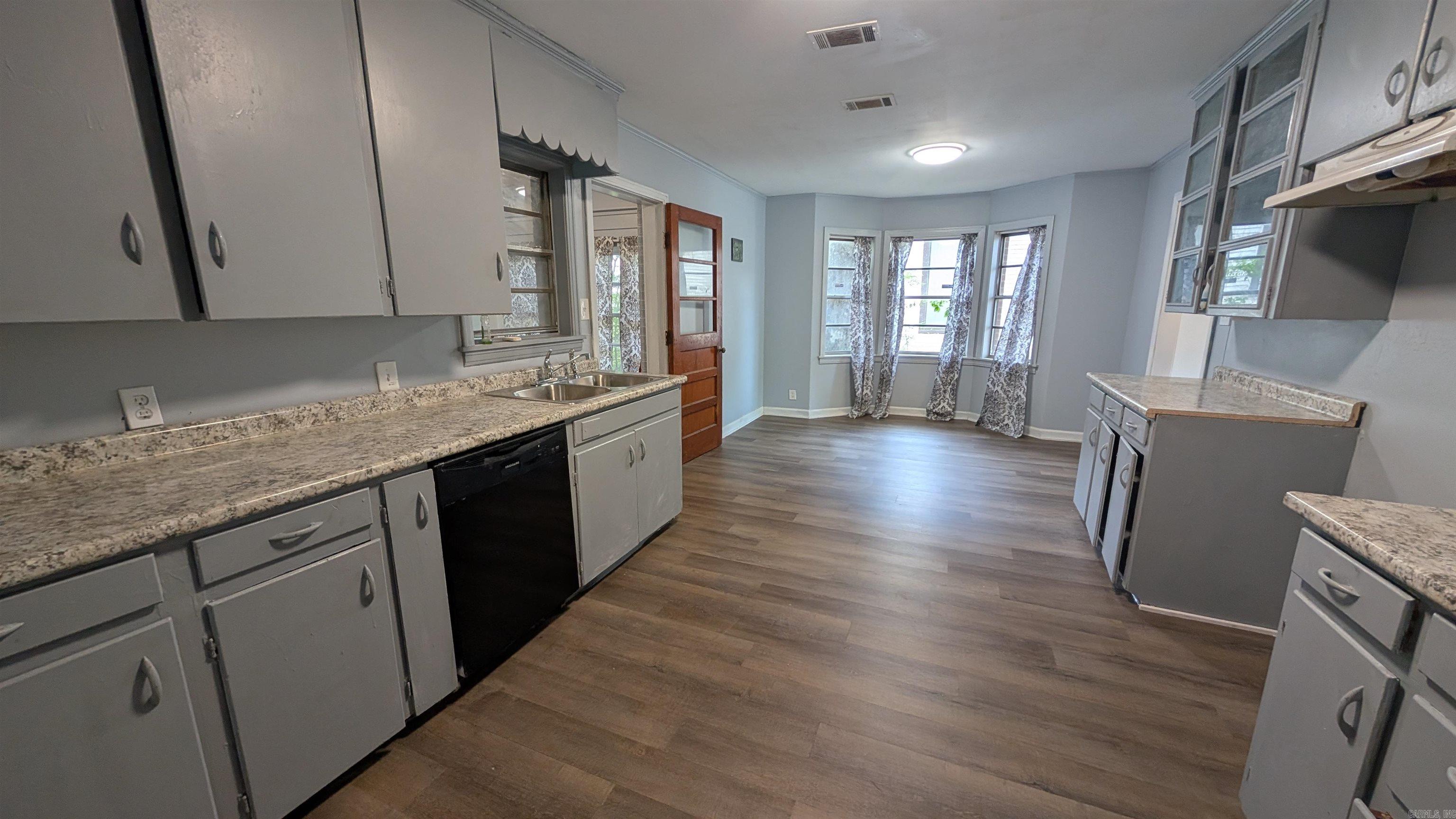 401 W South  Benton, AR